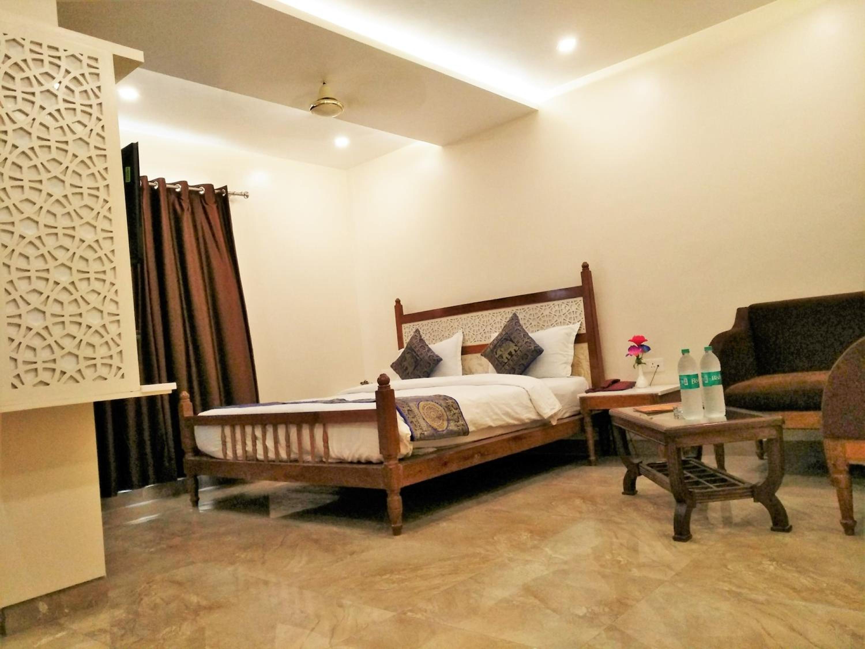 Superior Double Room with River View - Photo 3