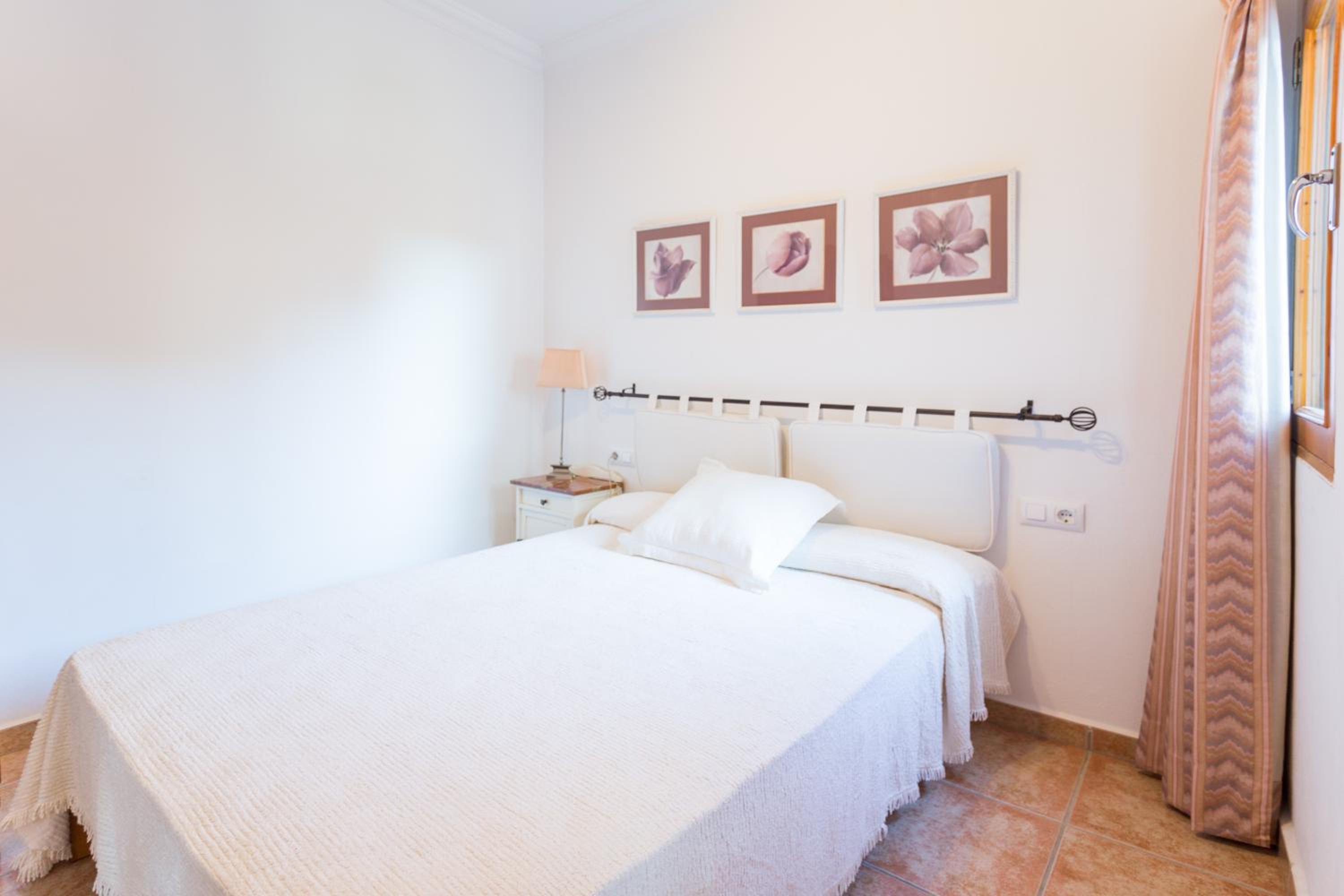 Villa photo 3