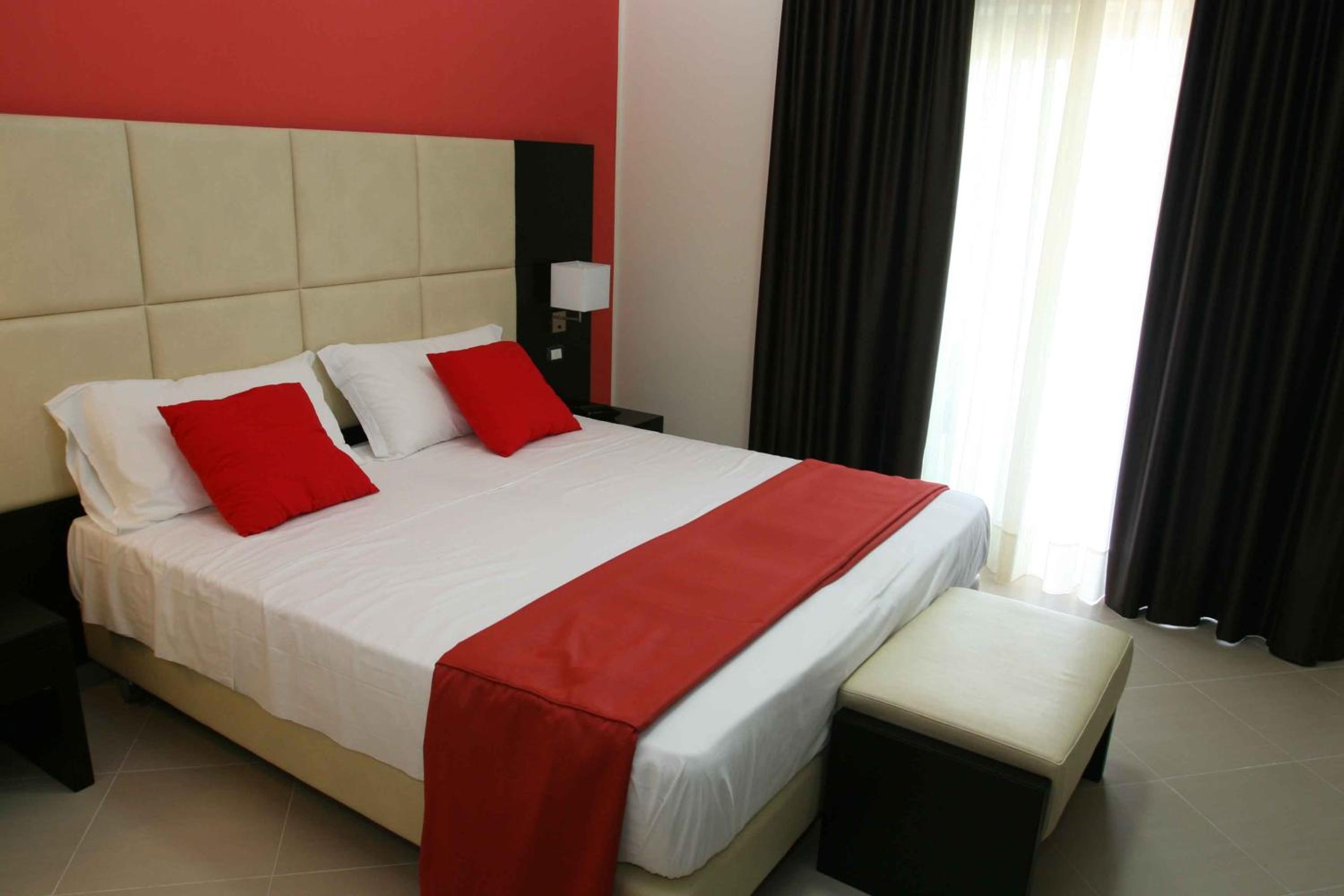 Double Room - Photo 8
