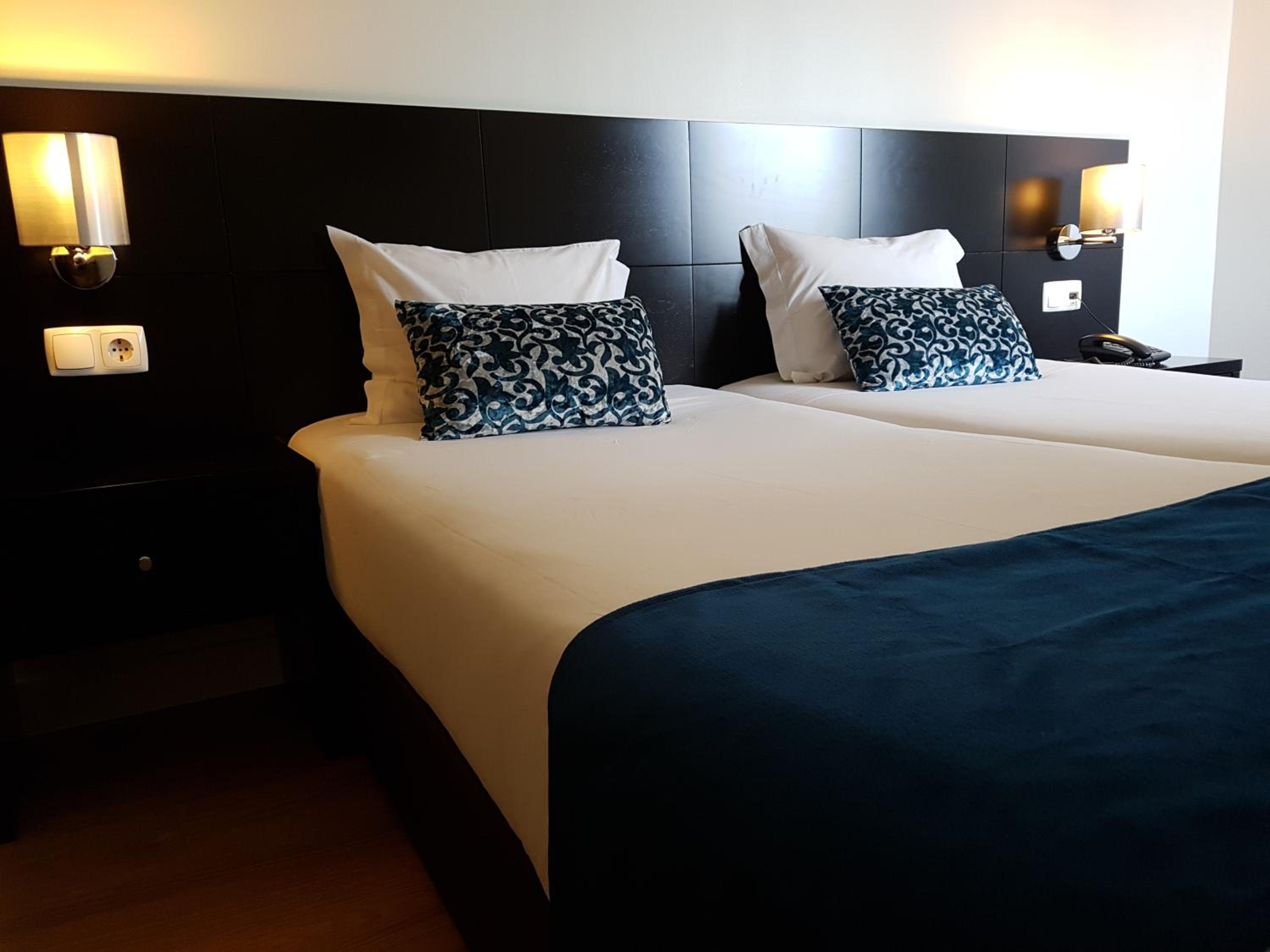 Twin Room - Photo 5