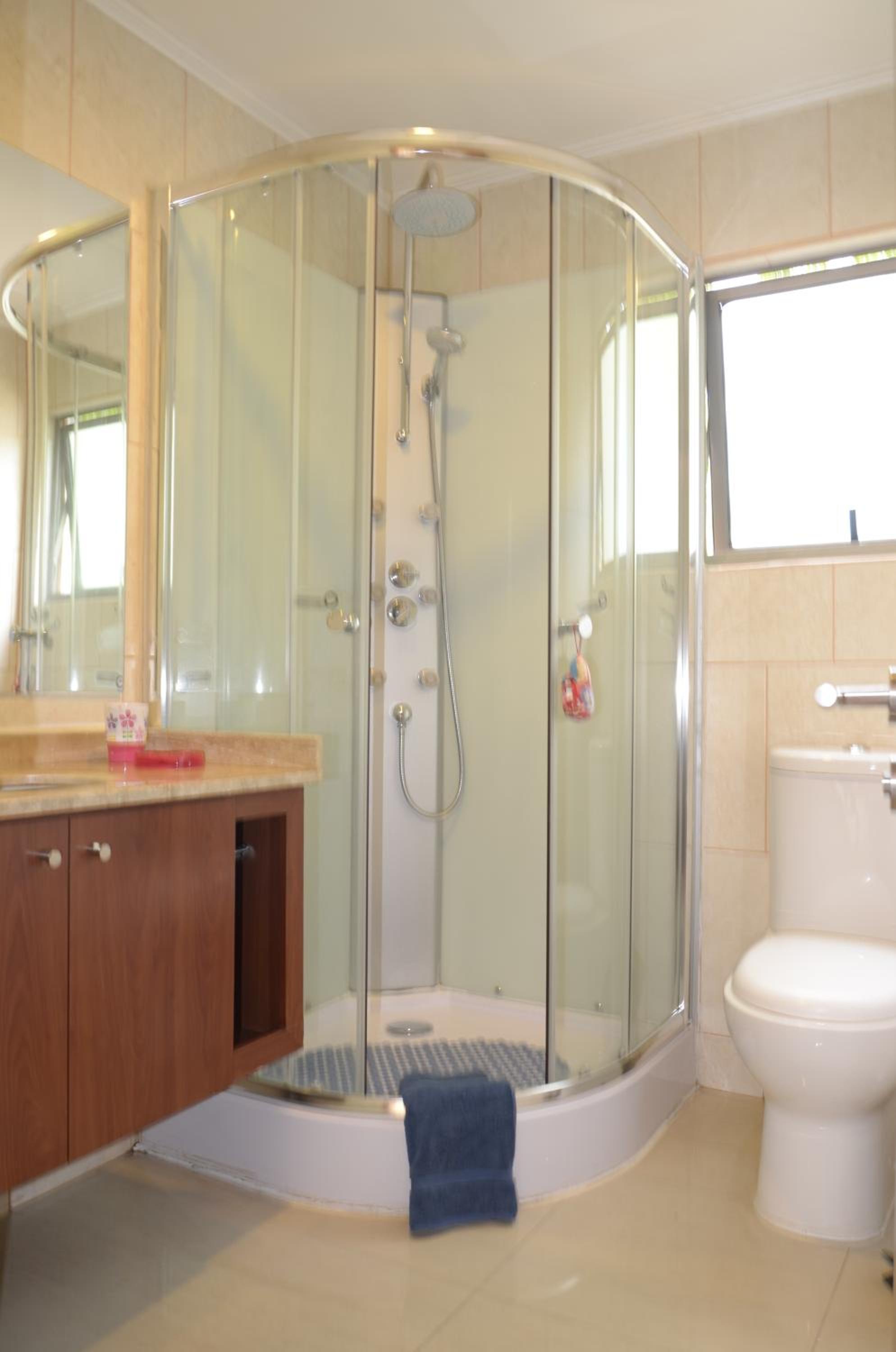 Two-Bedroom House photo 3