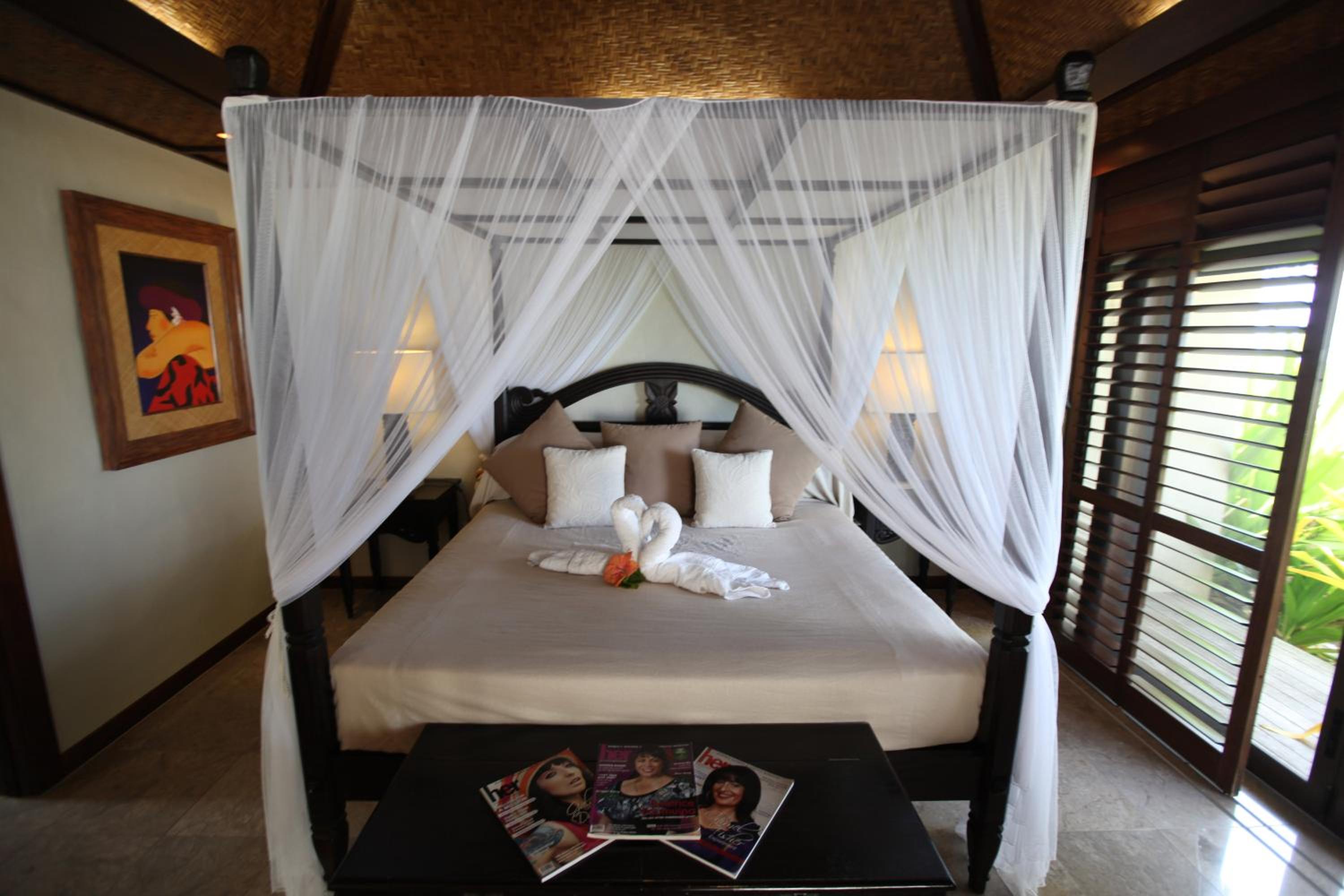 Ultimate Beachfront Villa (1 Bedroom) photo 2