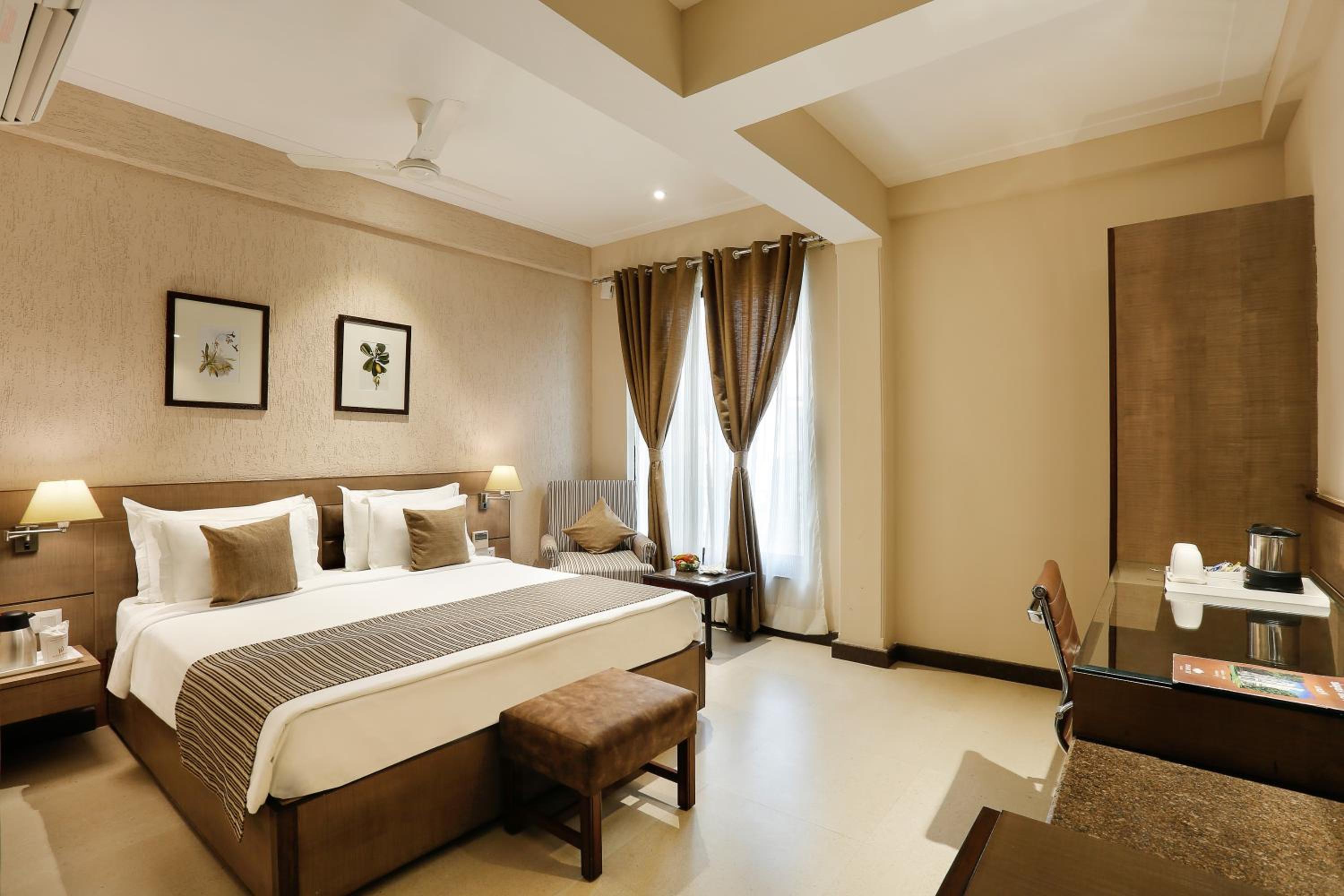Deluxe Double or Twin Room - Photo 3