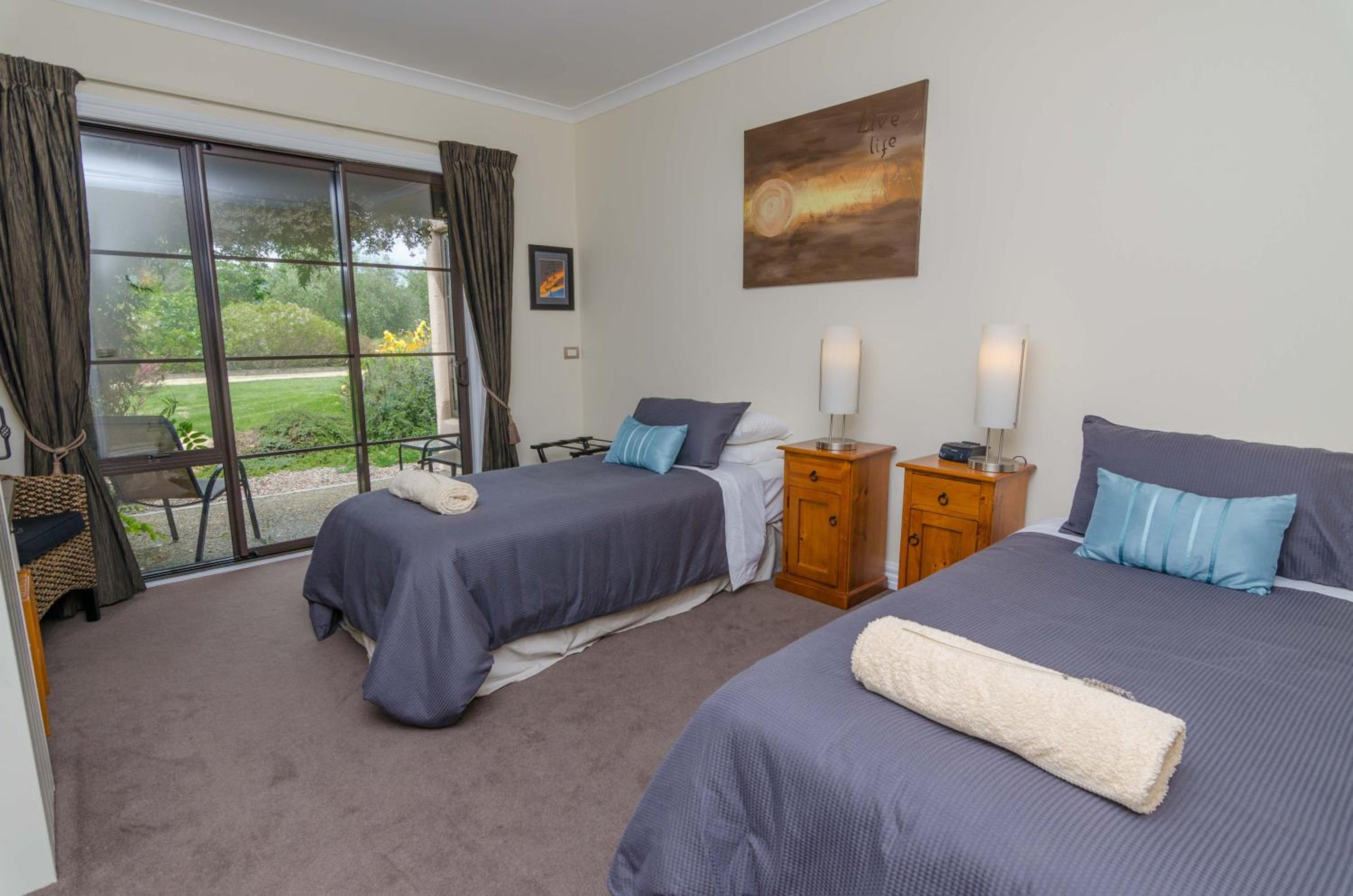 Deluxe Double or Twin Room photo 2