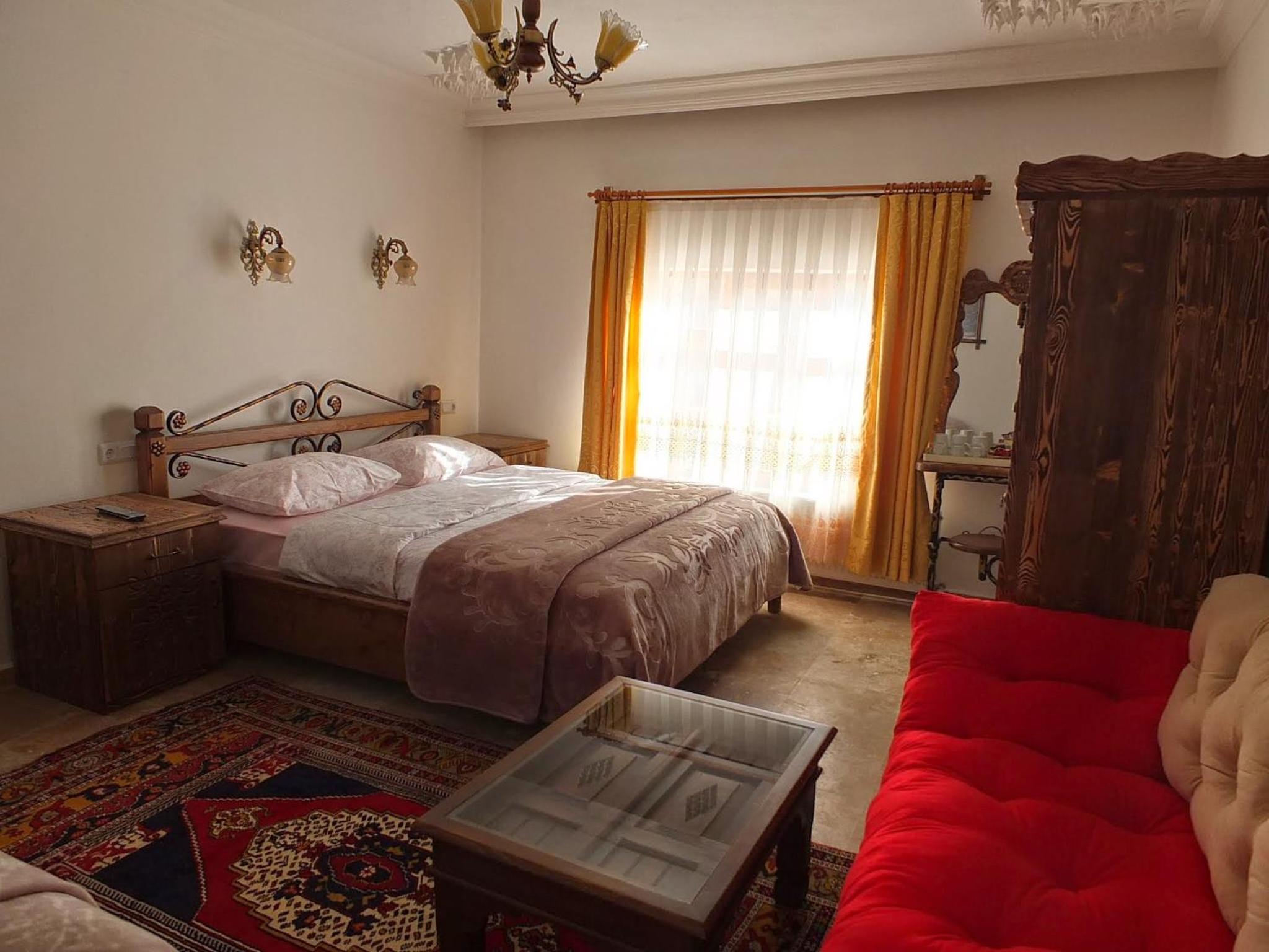 Luxury Triple Room - Photo 19