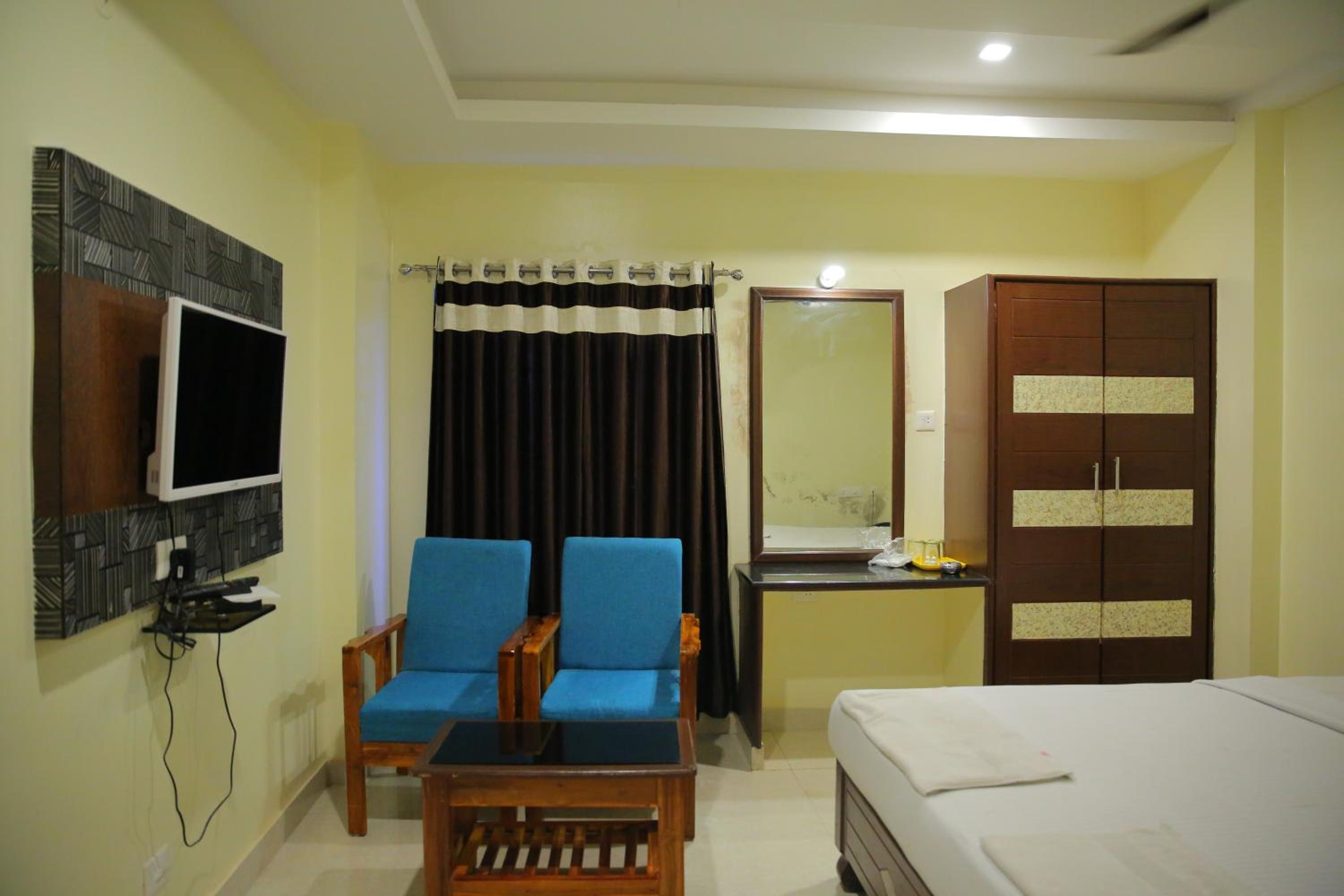 Deluxe Double Room photo 2
