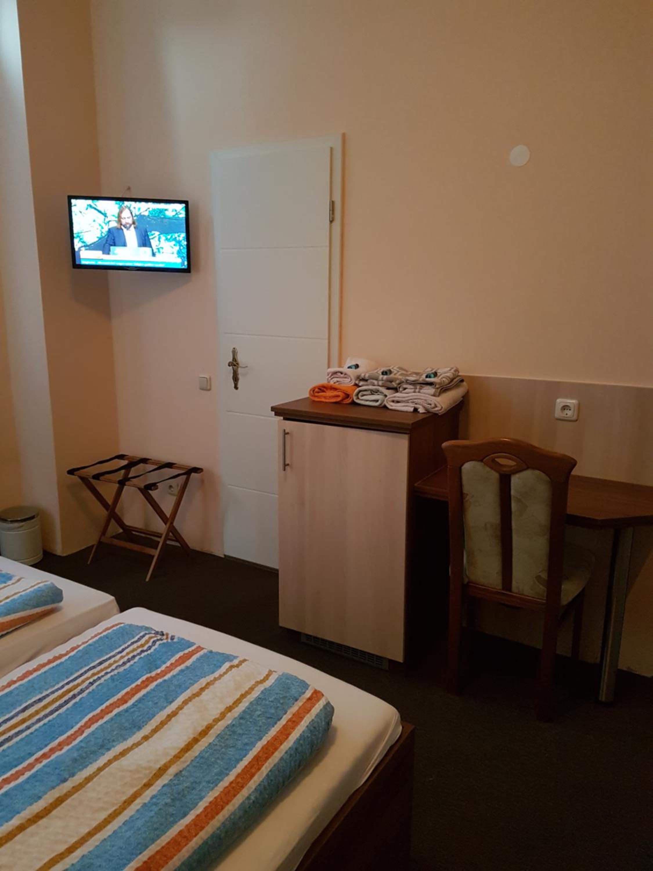 Triple Room - Photo 5