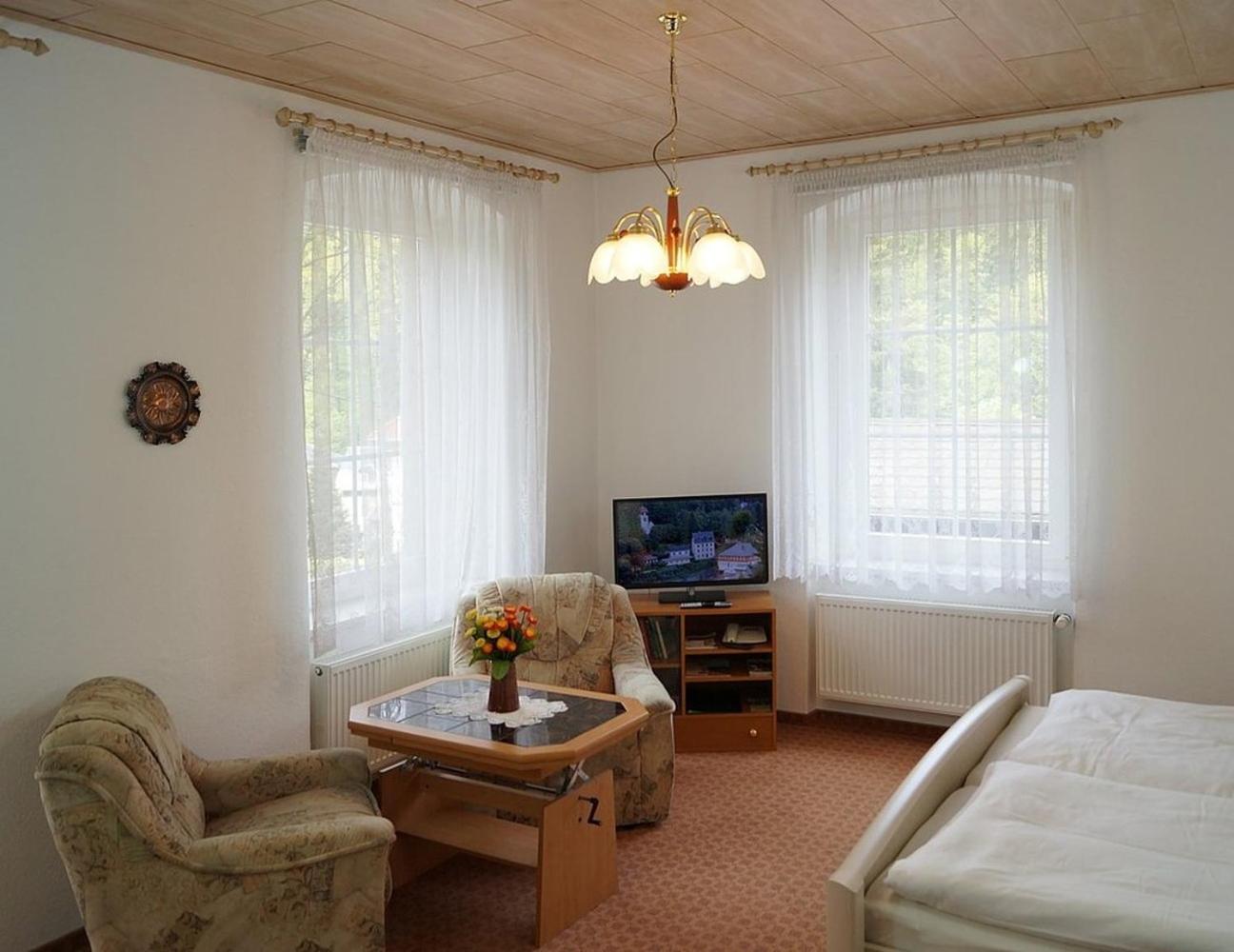 Studio Apartment photo 1