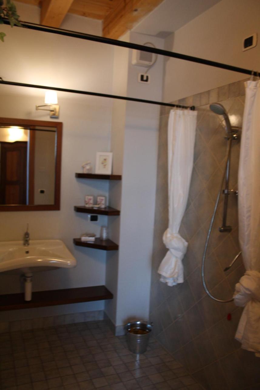 Double Or Twin Room - Disability Access photo 3