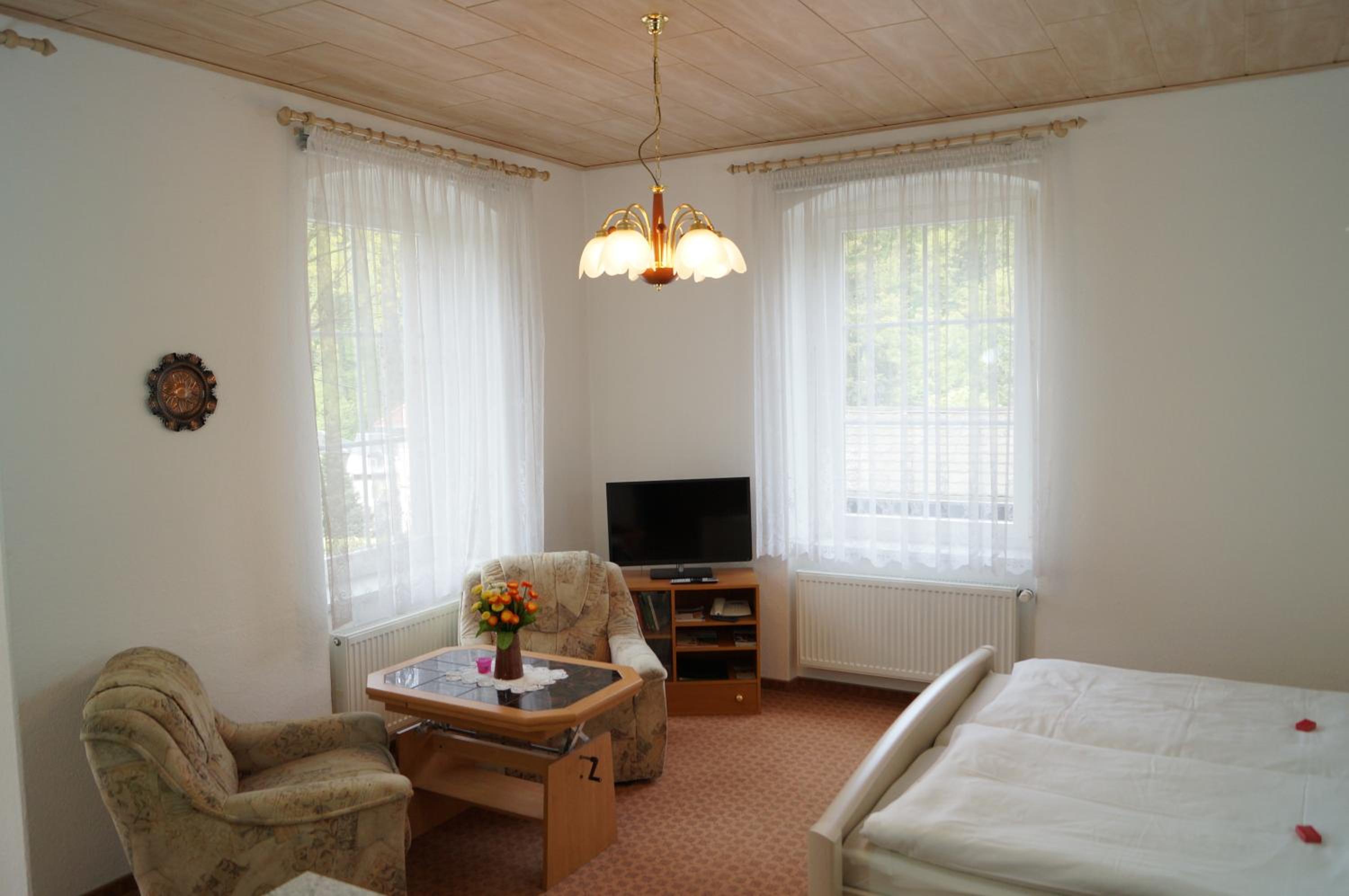 Studio Apartment photo 3