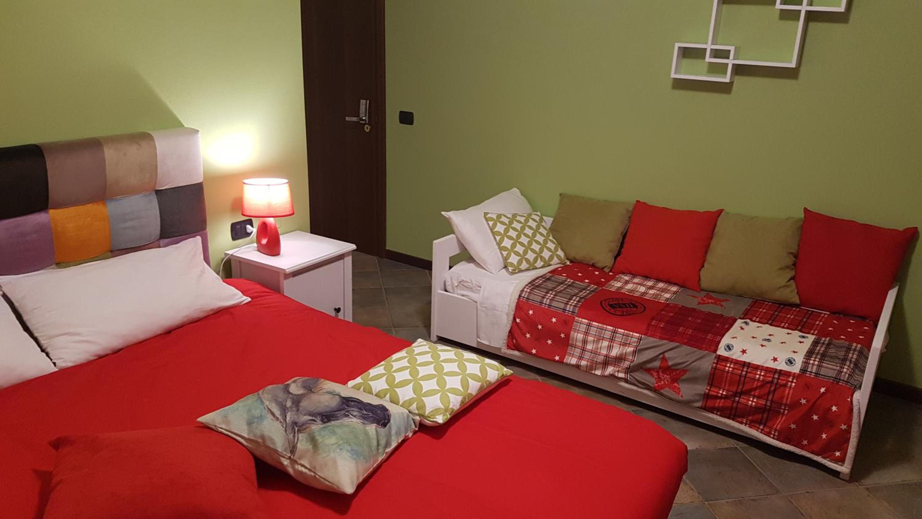 Triple Room with Private Bathroom photo 2
