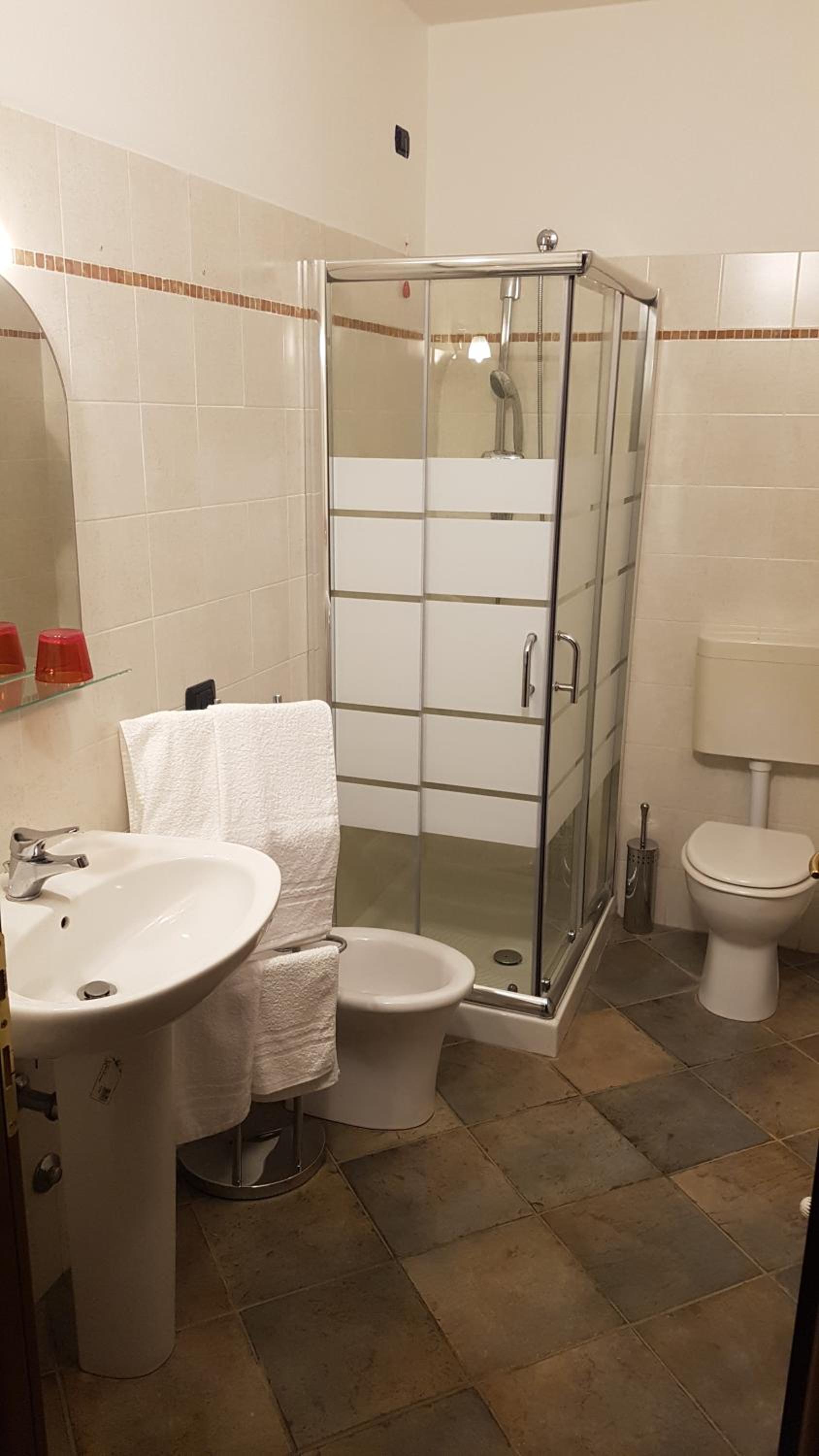 Triple Room with Private Bathroom photo 3