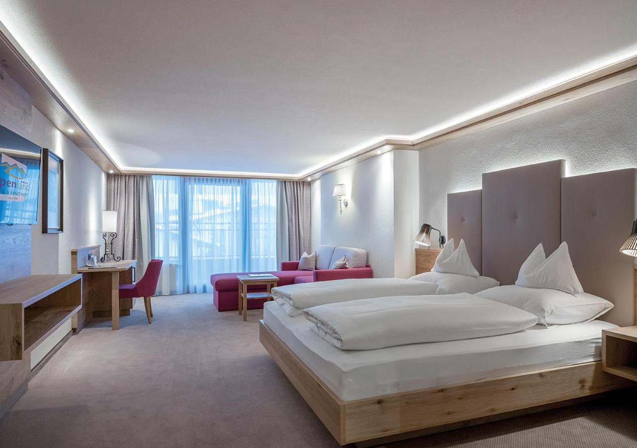 Junior Suite with Mountain View - Photo 1