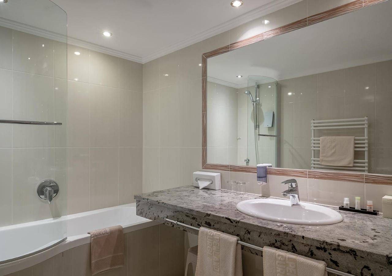 Standard Double Room - Photo 2