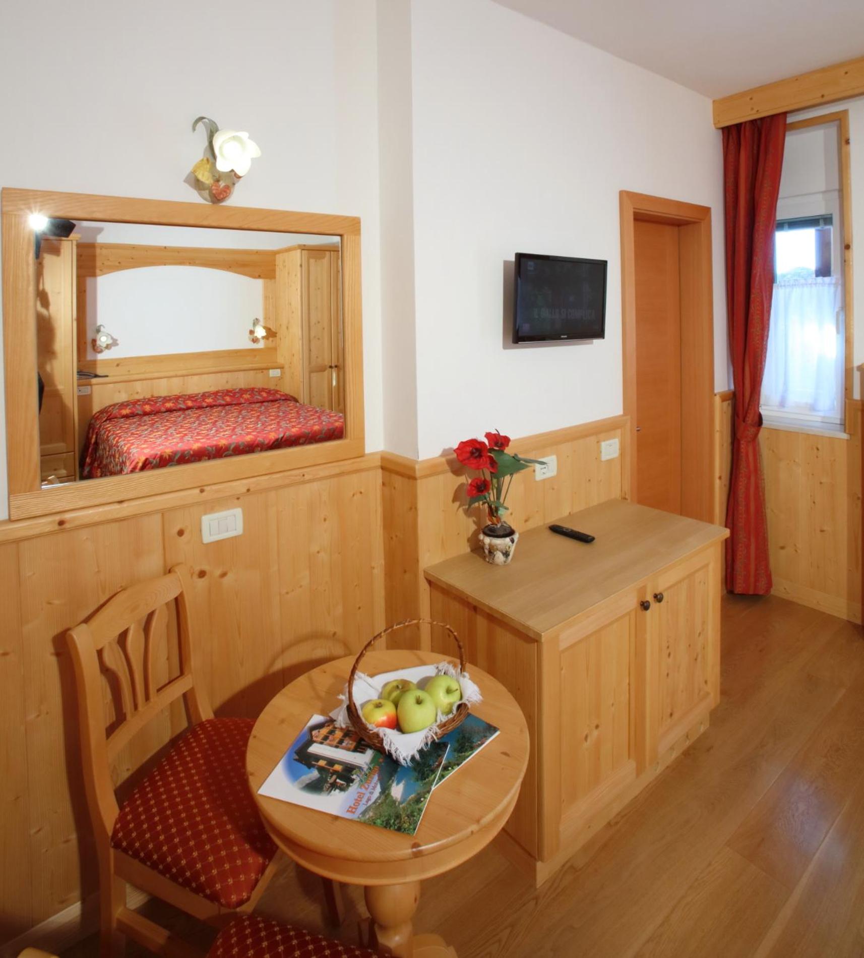 Double or Twin Room photo 2