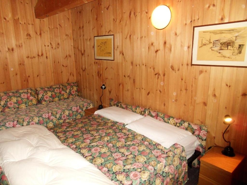 Family Room (2 Adults + 2 Children) photo 3