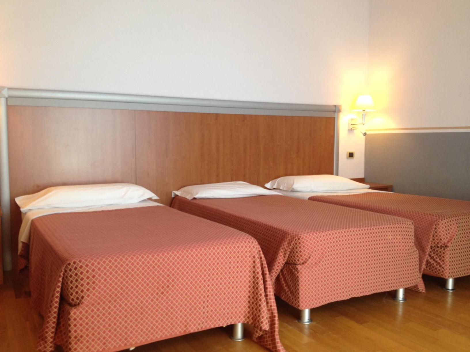 Triple Room photo 3