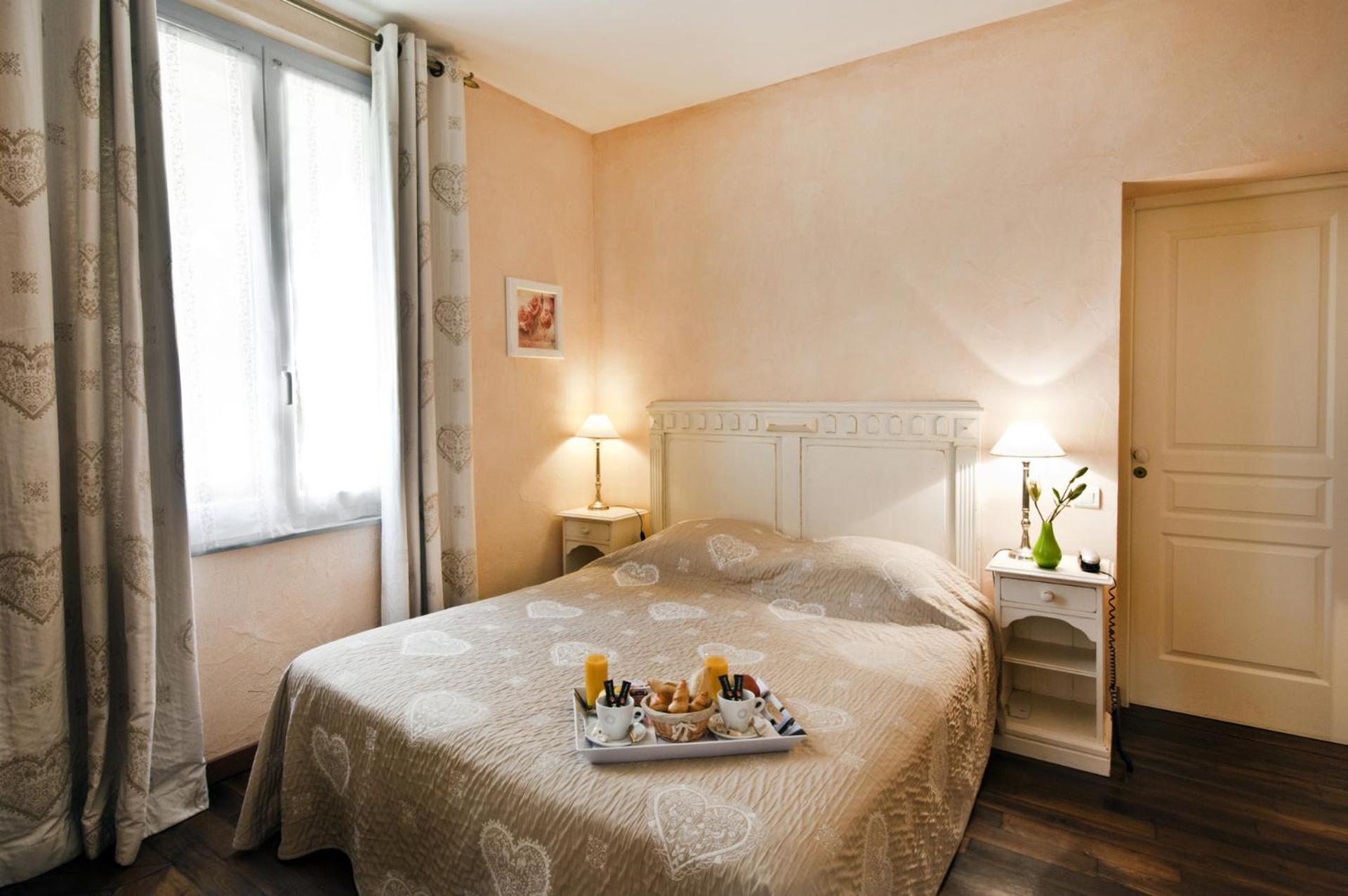 Suite - Photo 8