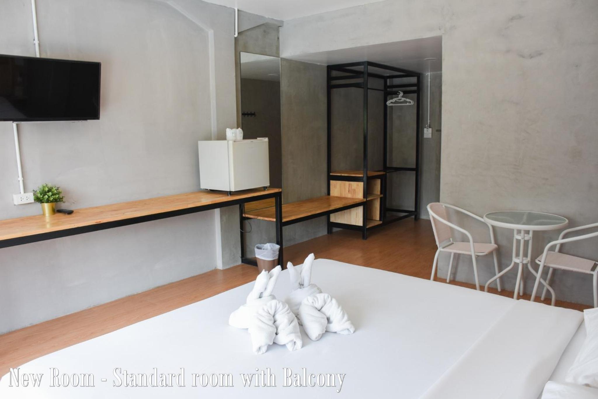 New Standard Double or Twin Room with Balcony - Photo 3