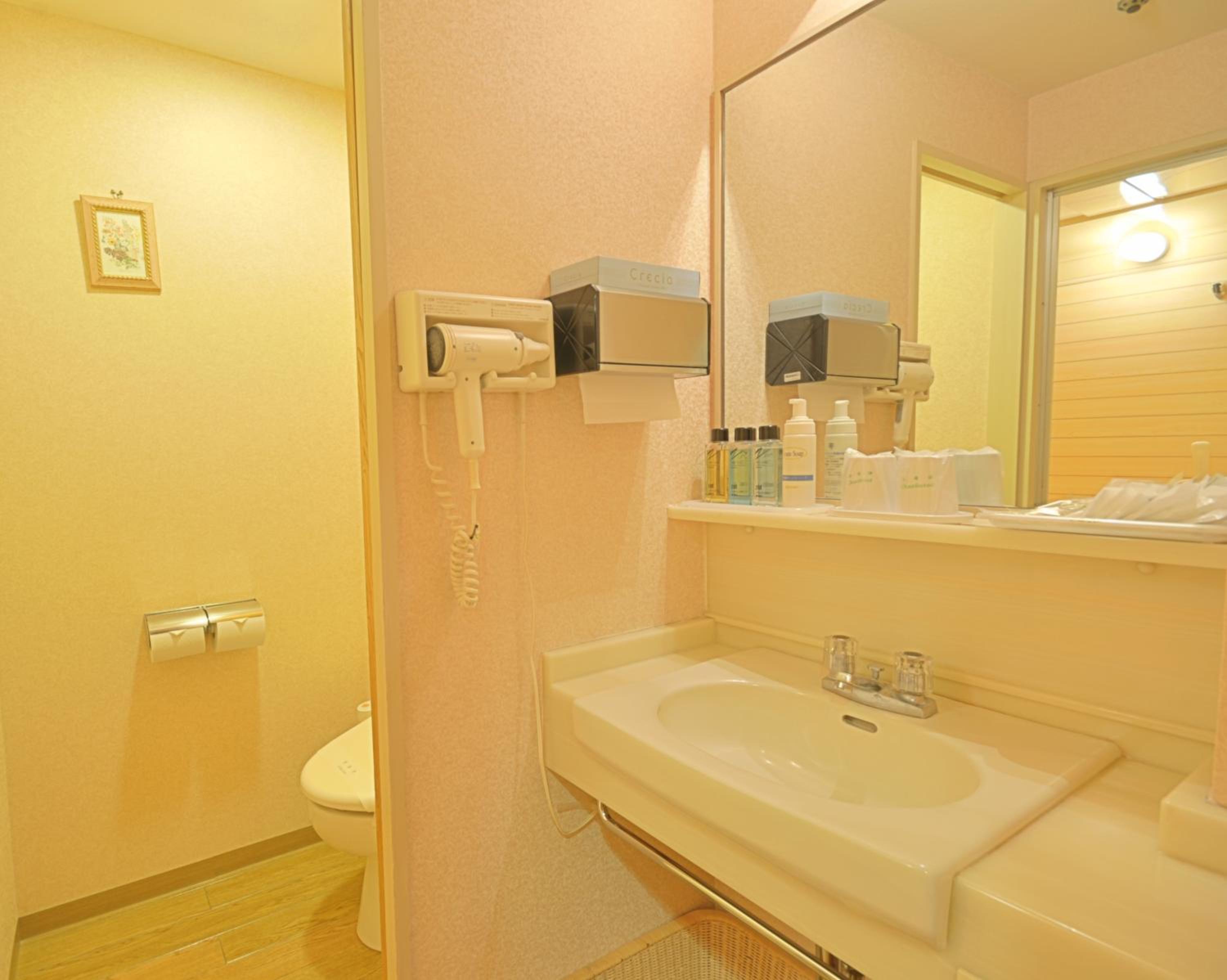 Upper Floor Japanese Western-style Room - Nonsmoking - Photo 2