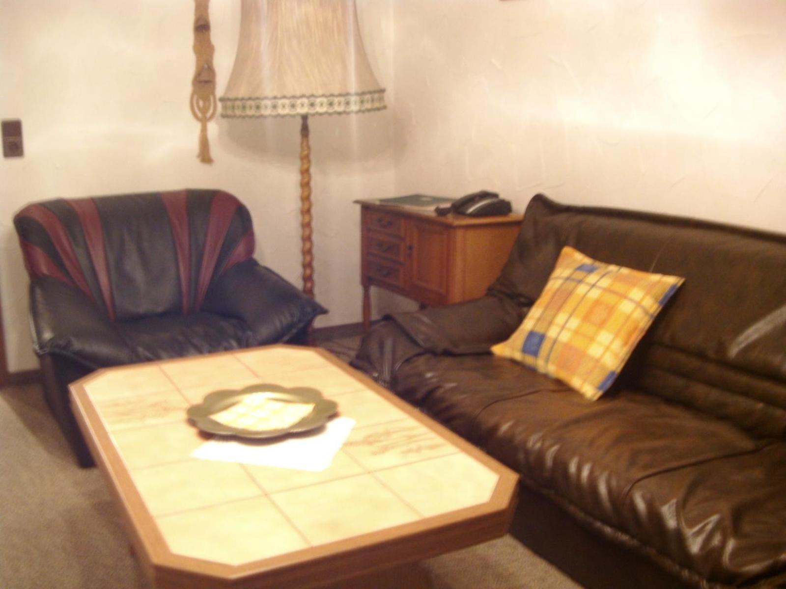 One-Bedroom Apartment - 1 photo 2