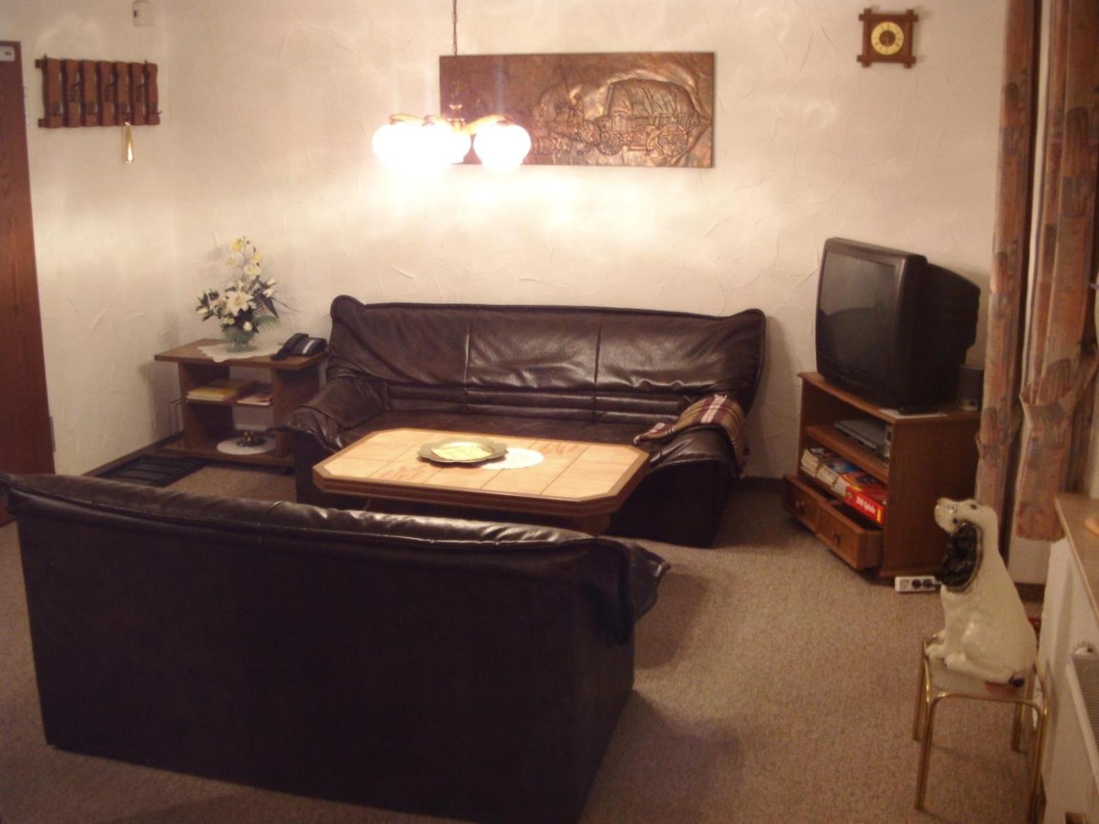 One-Bedroom Apartment with Balcony - 2 photo 3