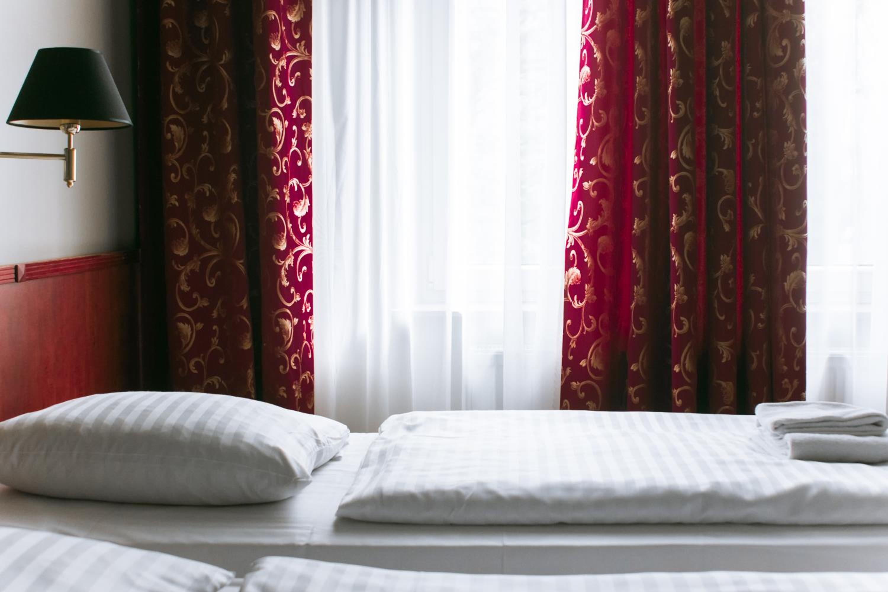 Double Room thumbnail 5