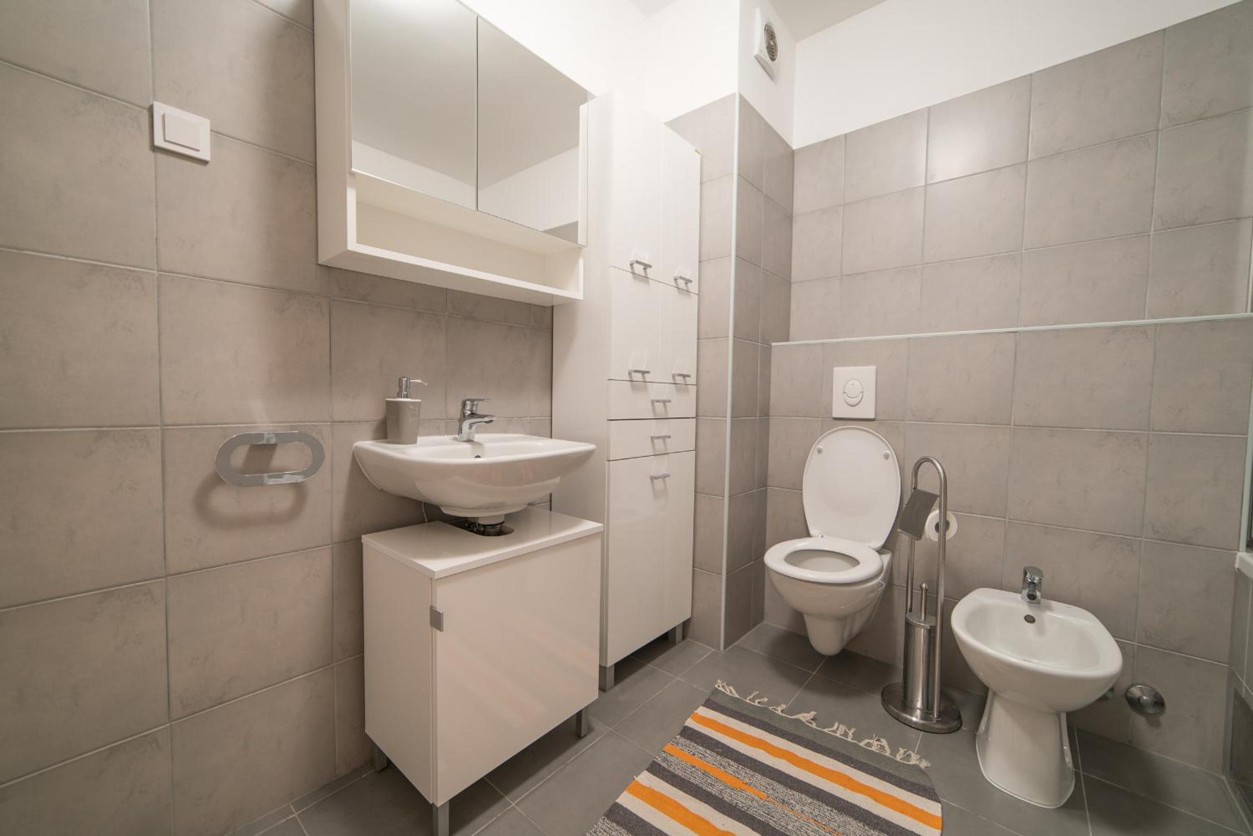 Apartment - Photo 4