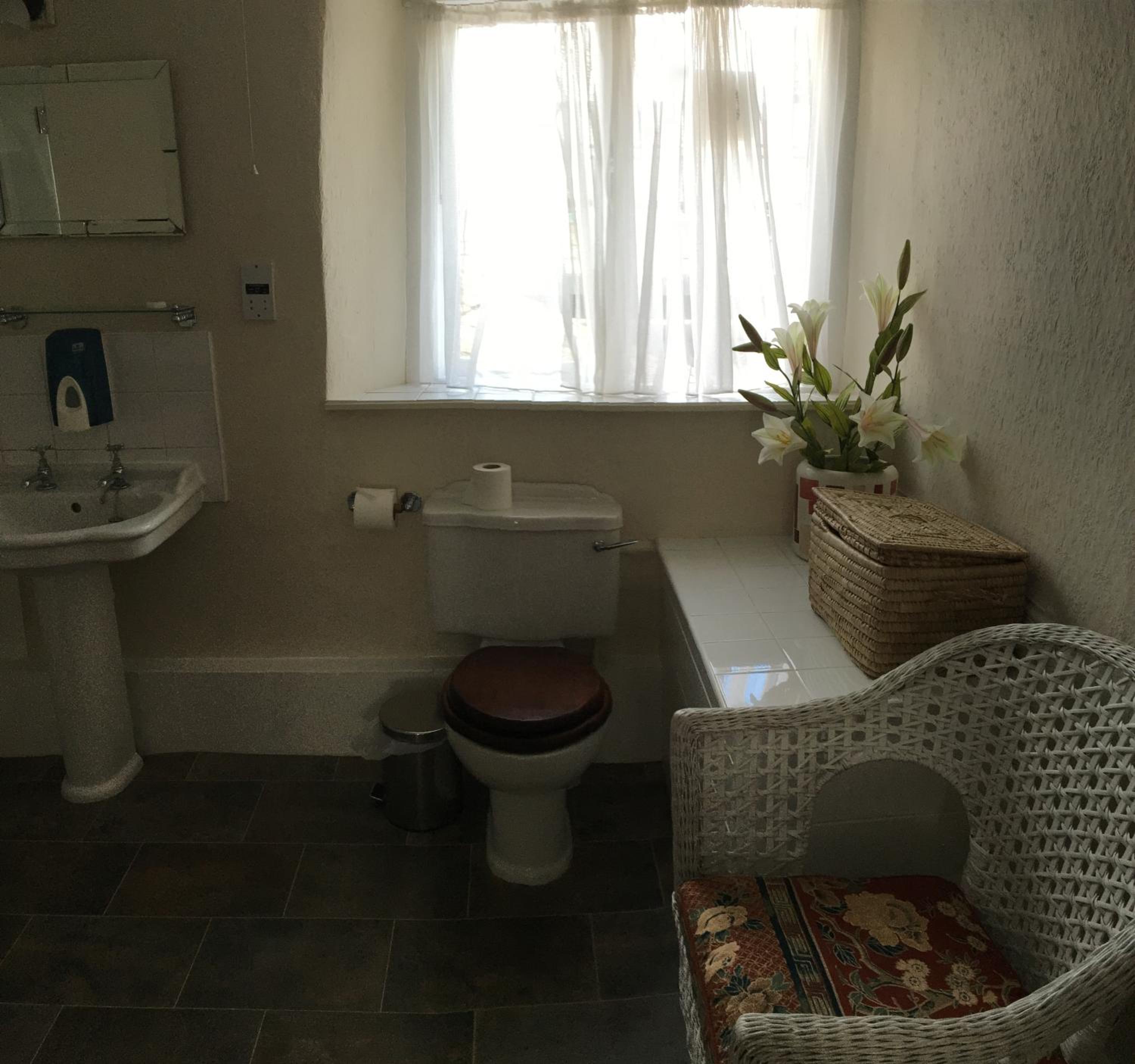 Double Room - Photo 4