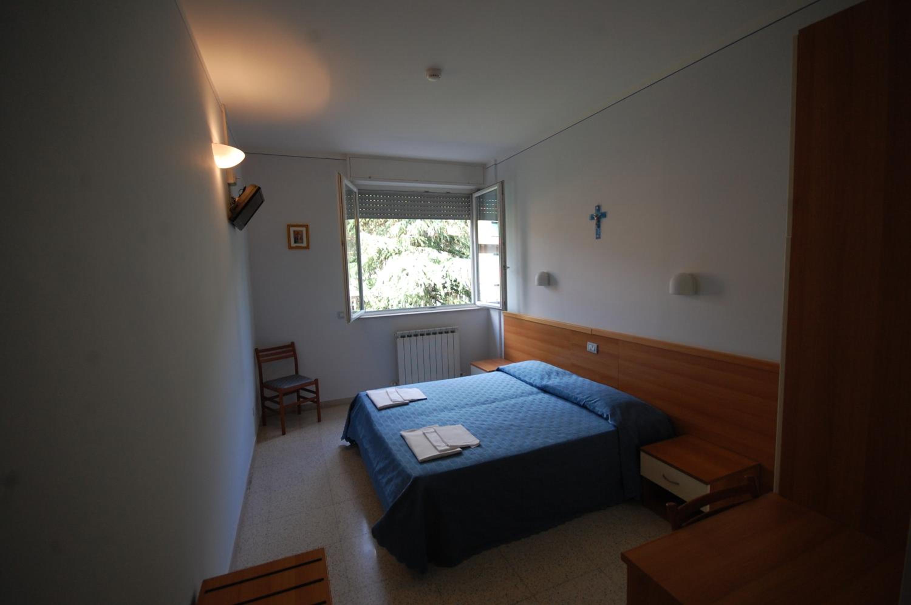 Double Room - Photo 3