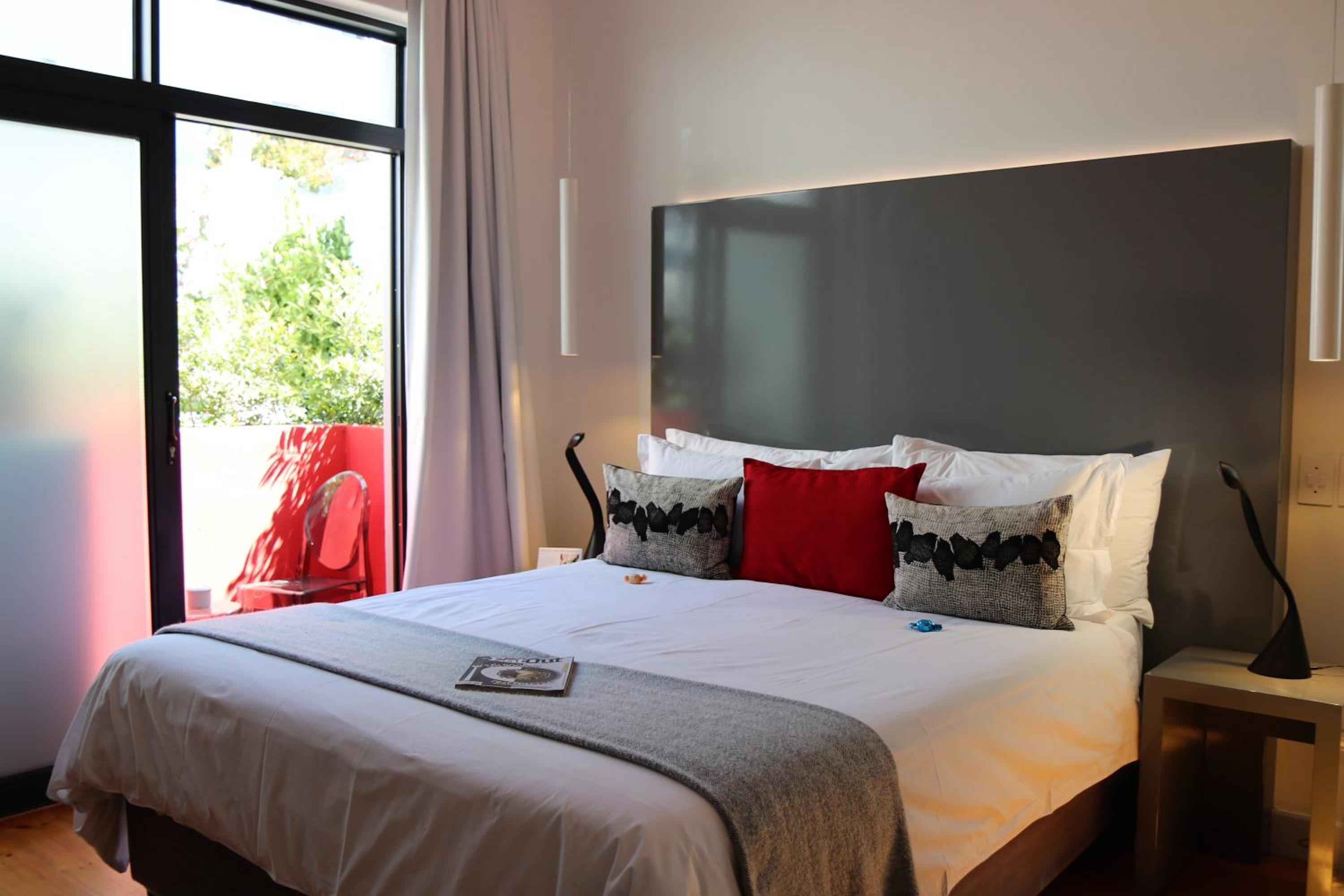Classic Double Room with Shower (no view) - Photo 1