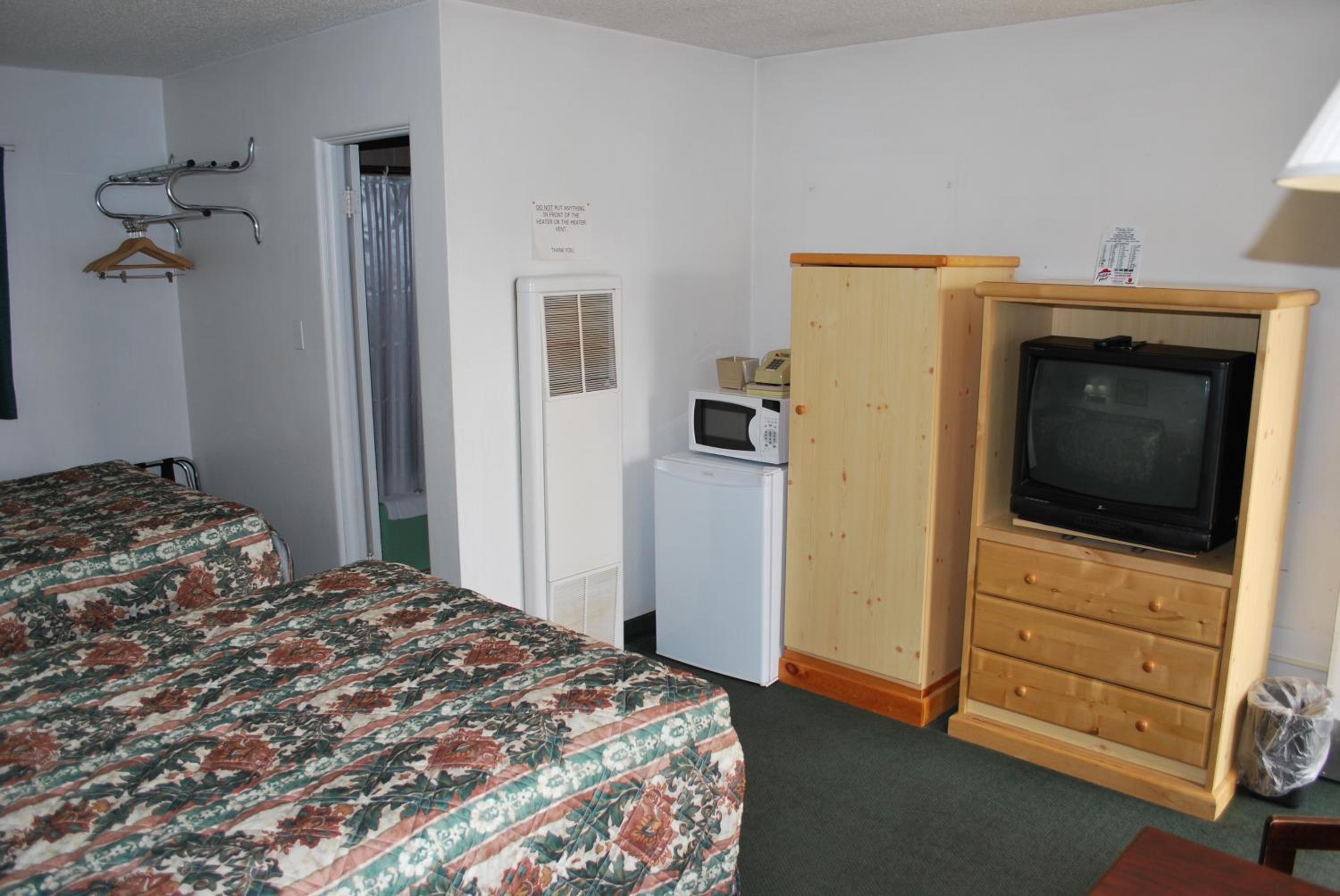 Double Room with Two Double Beds photo 1