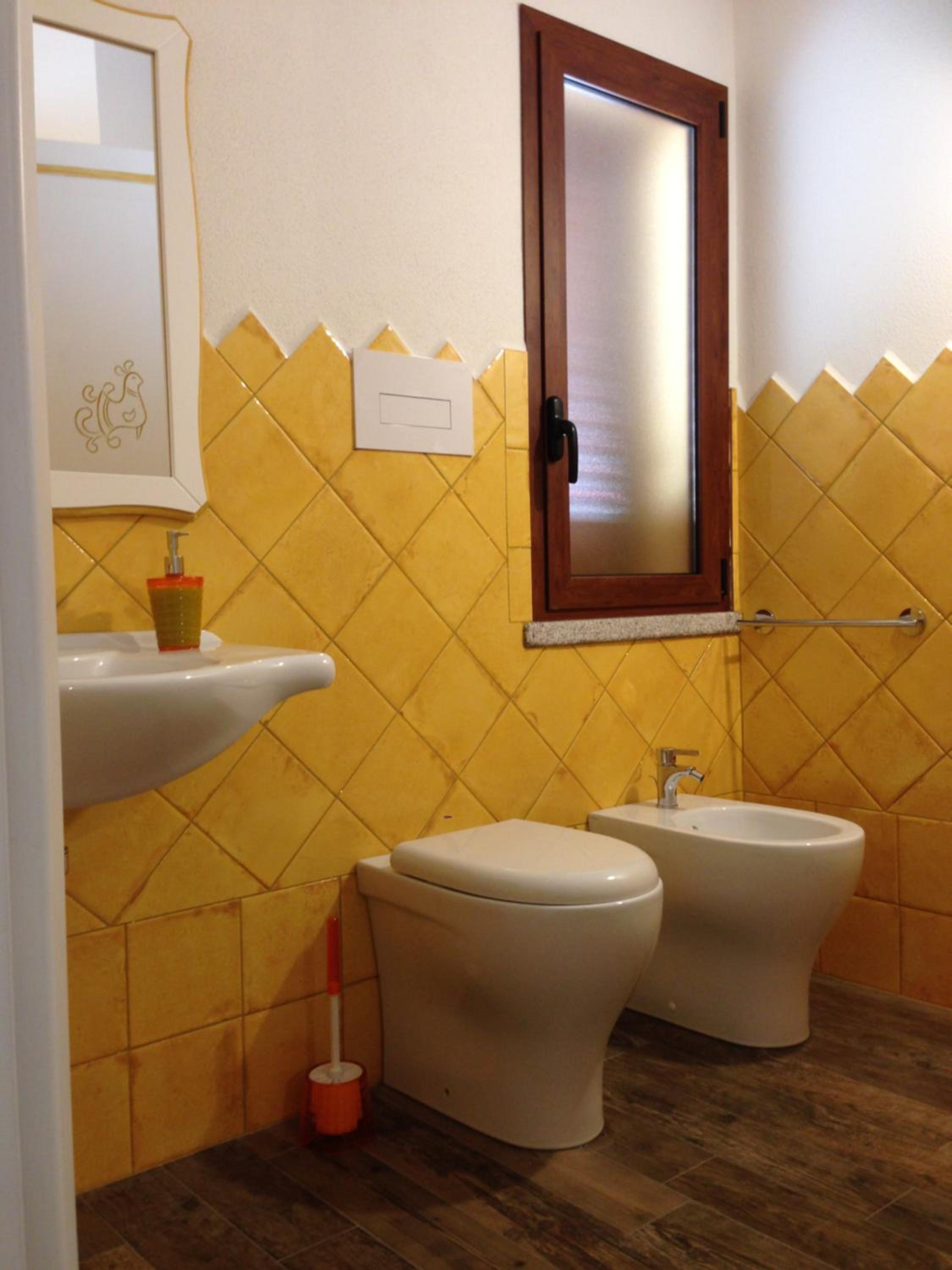 Double or Twin Room with Private Bathroom - Photo 3