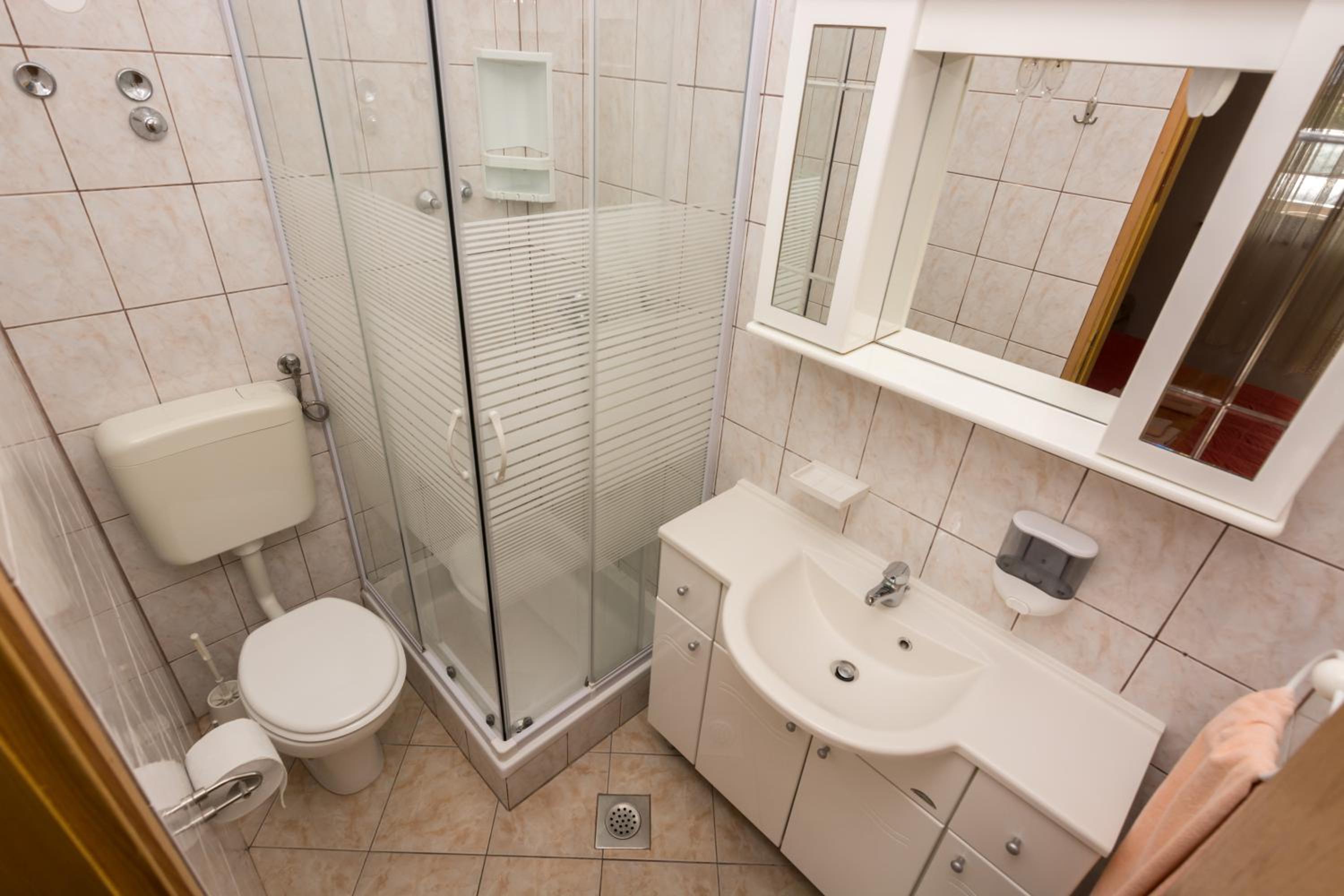 Studio Apartment photo 3