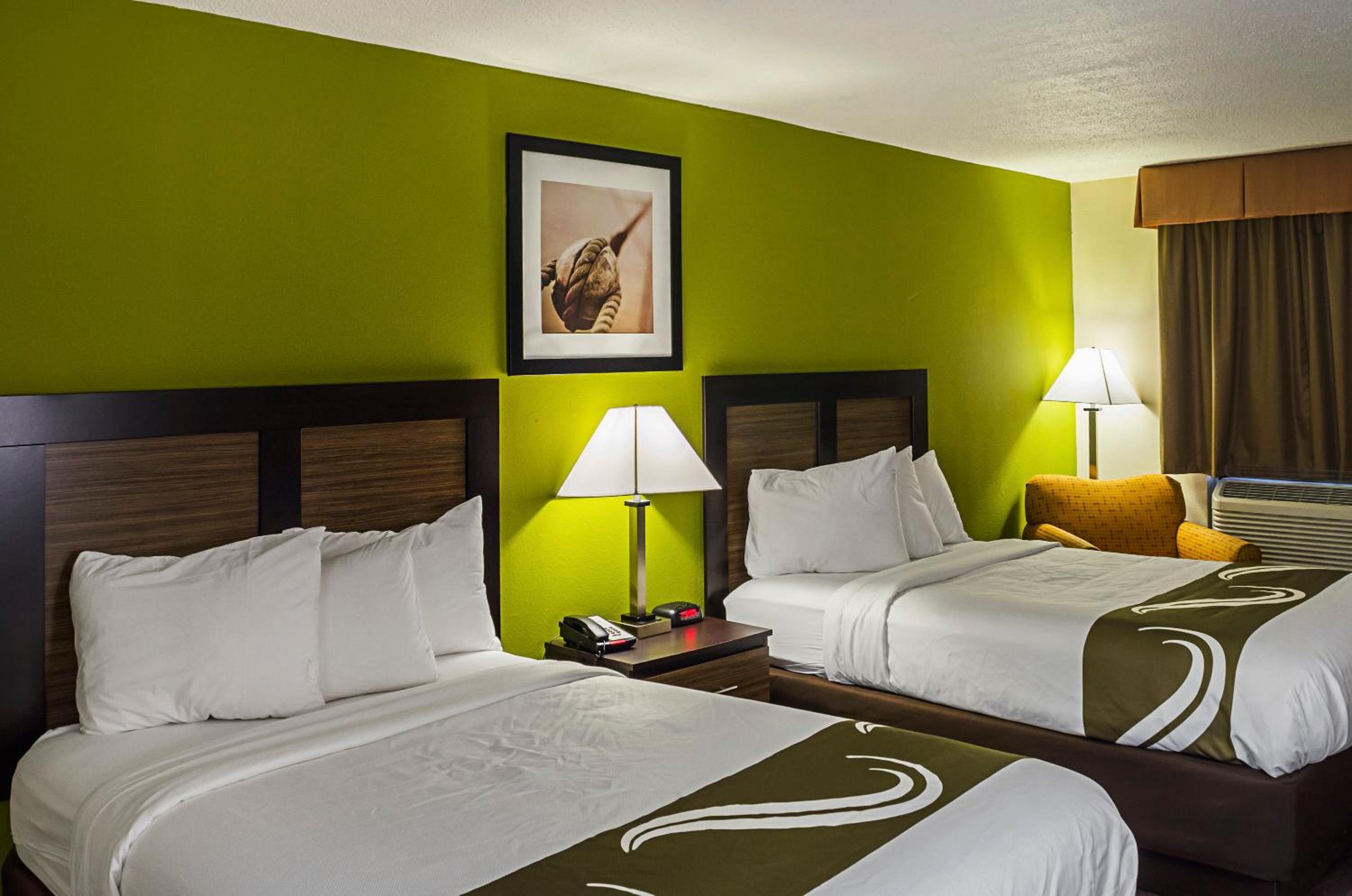 Double Room with Two Double Beds - Non-Smoking - Photo 6