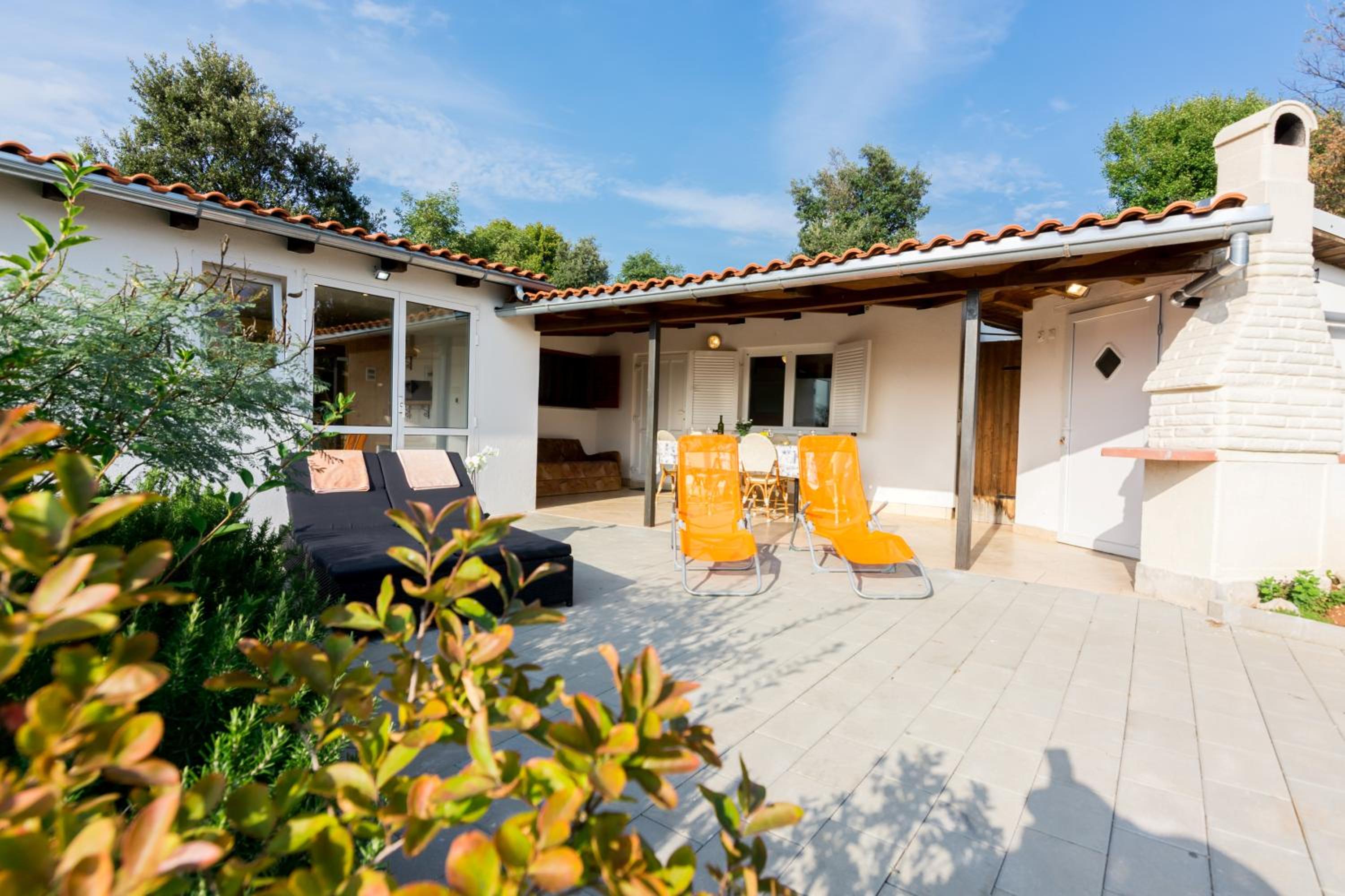 Two-Bedroom Apartment with Private Pool photo 3
