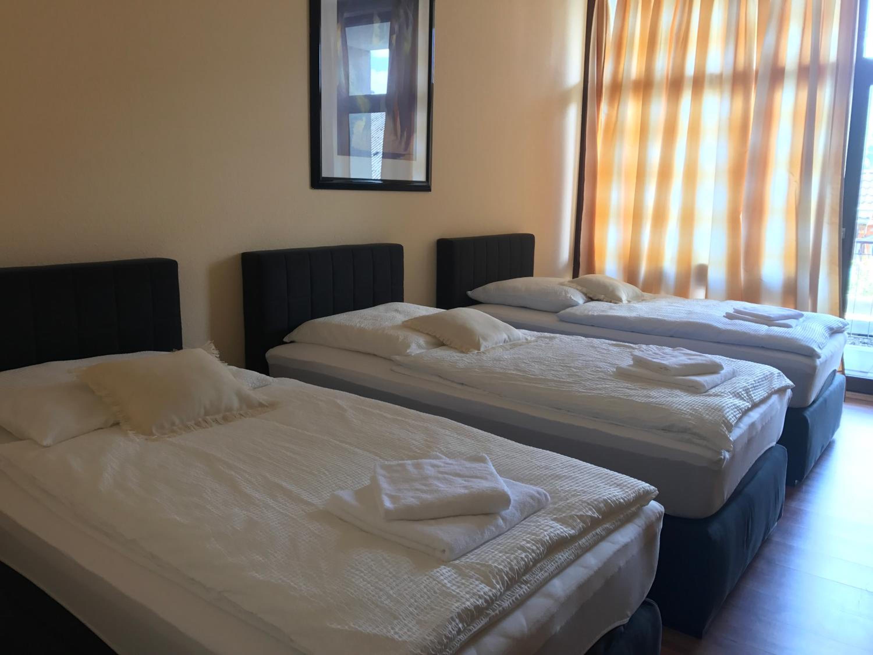 Triple Room with Bathroom photo 1