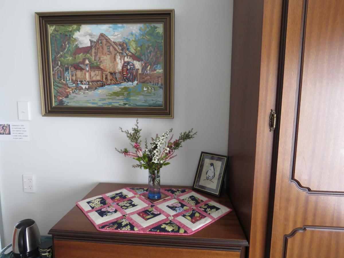 Queen Room with Garden View photo 2