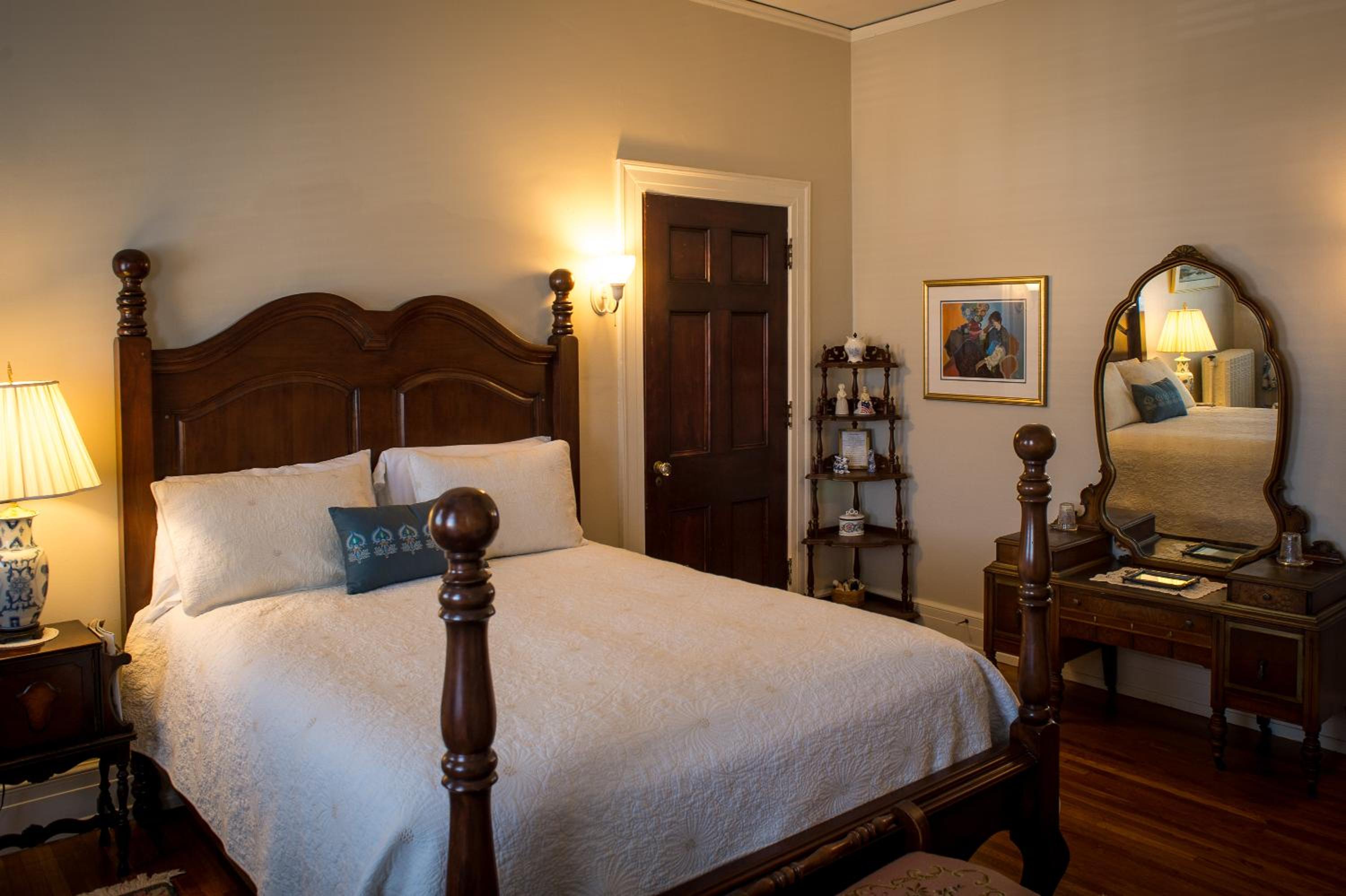Deluxe Queen Room photo 2