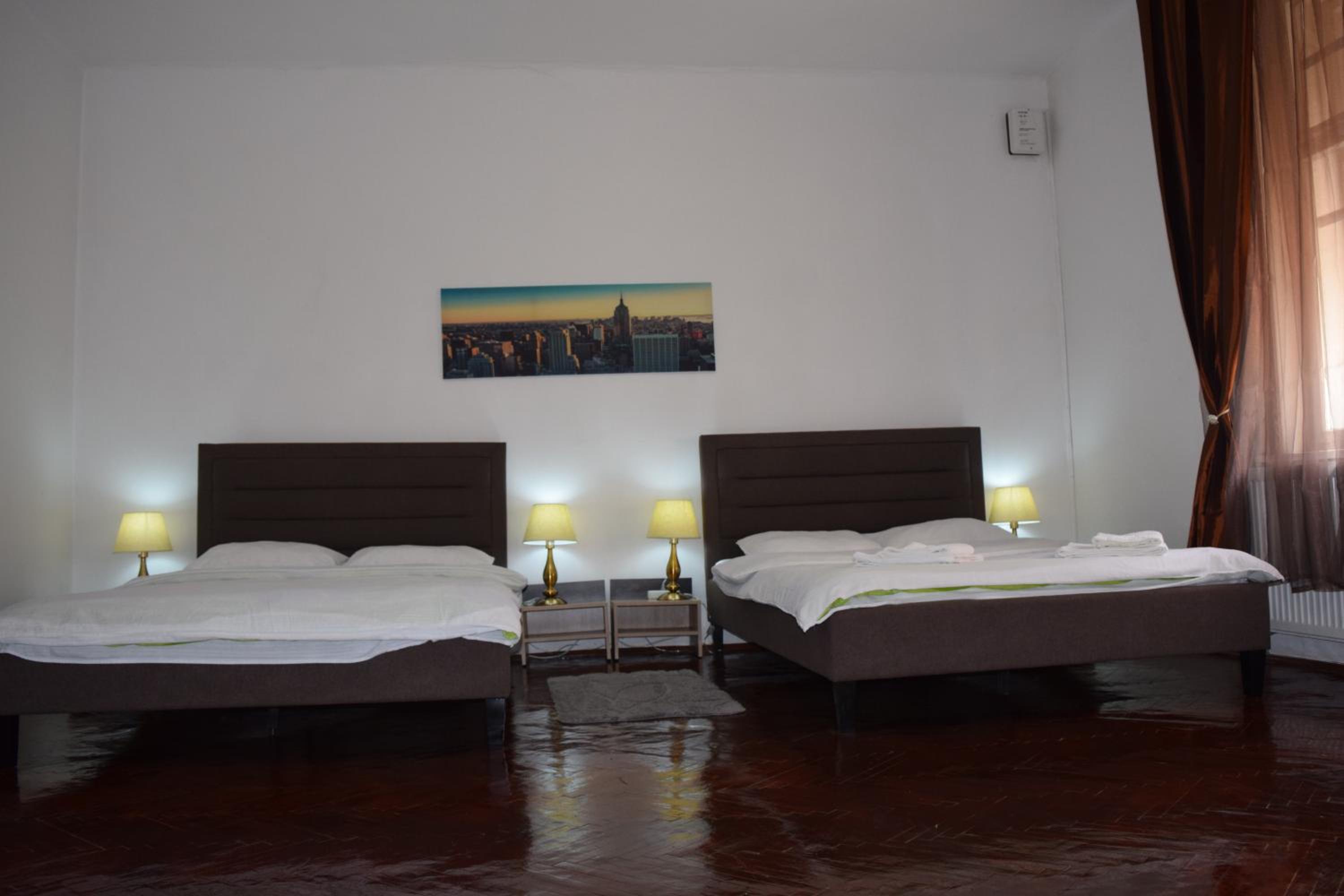 One-Bedroom Apartment - Photo 1