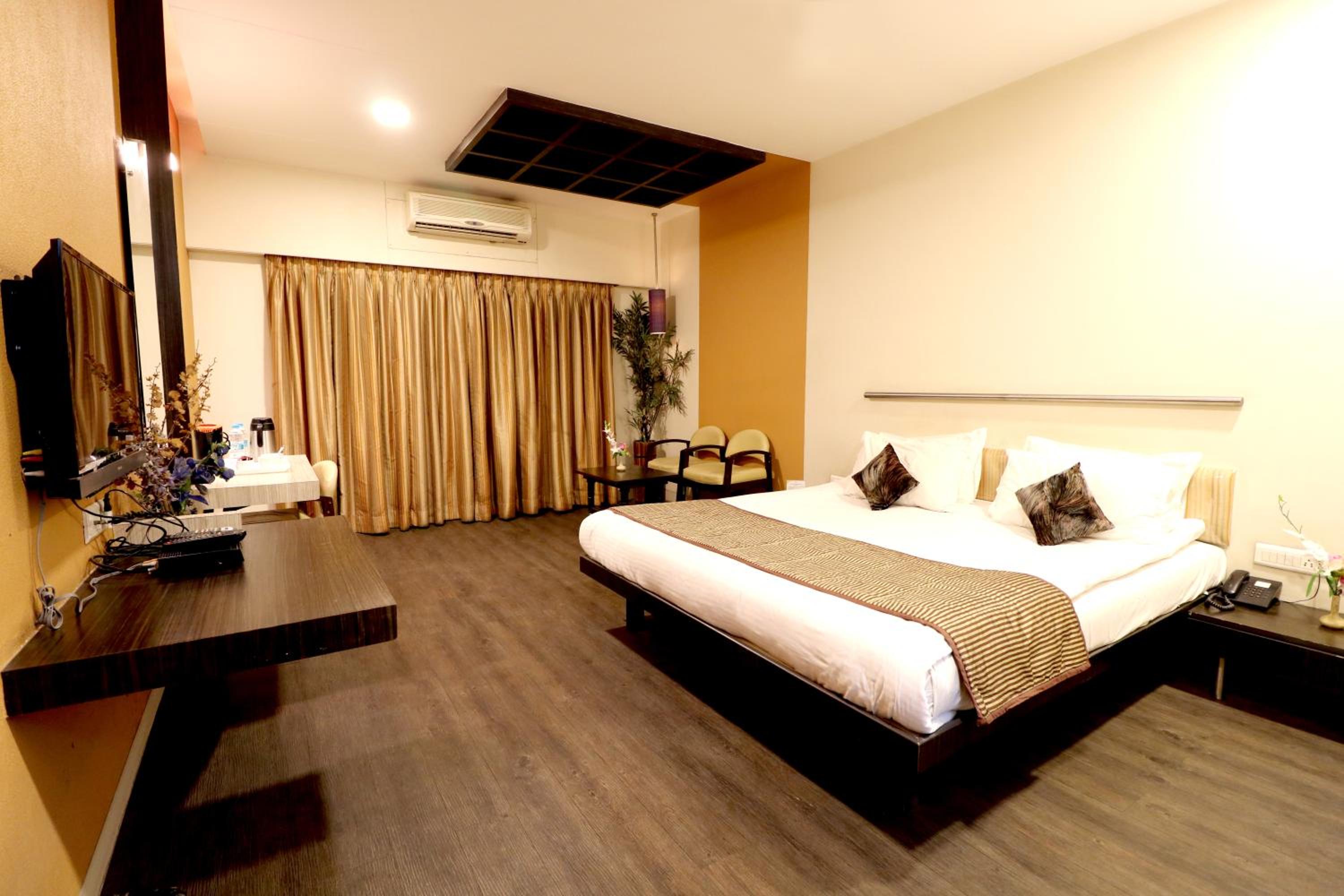 Standard Queen Room - Photo 1