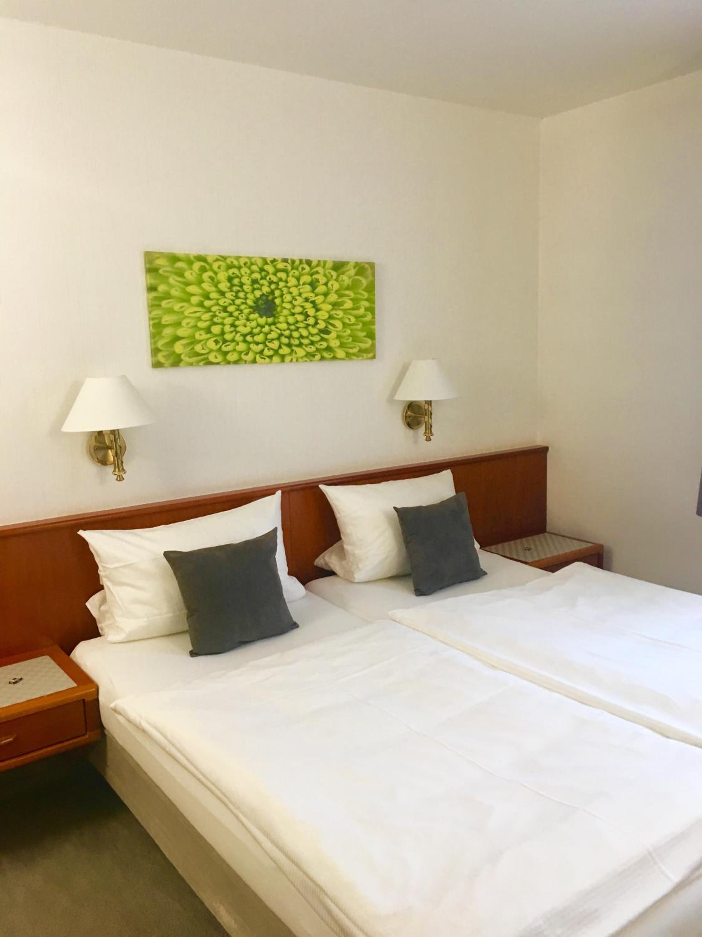 Double Room - Photo 2