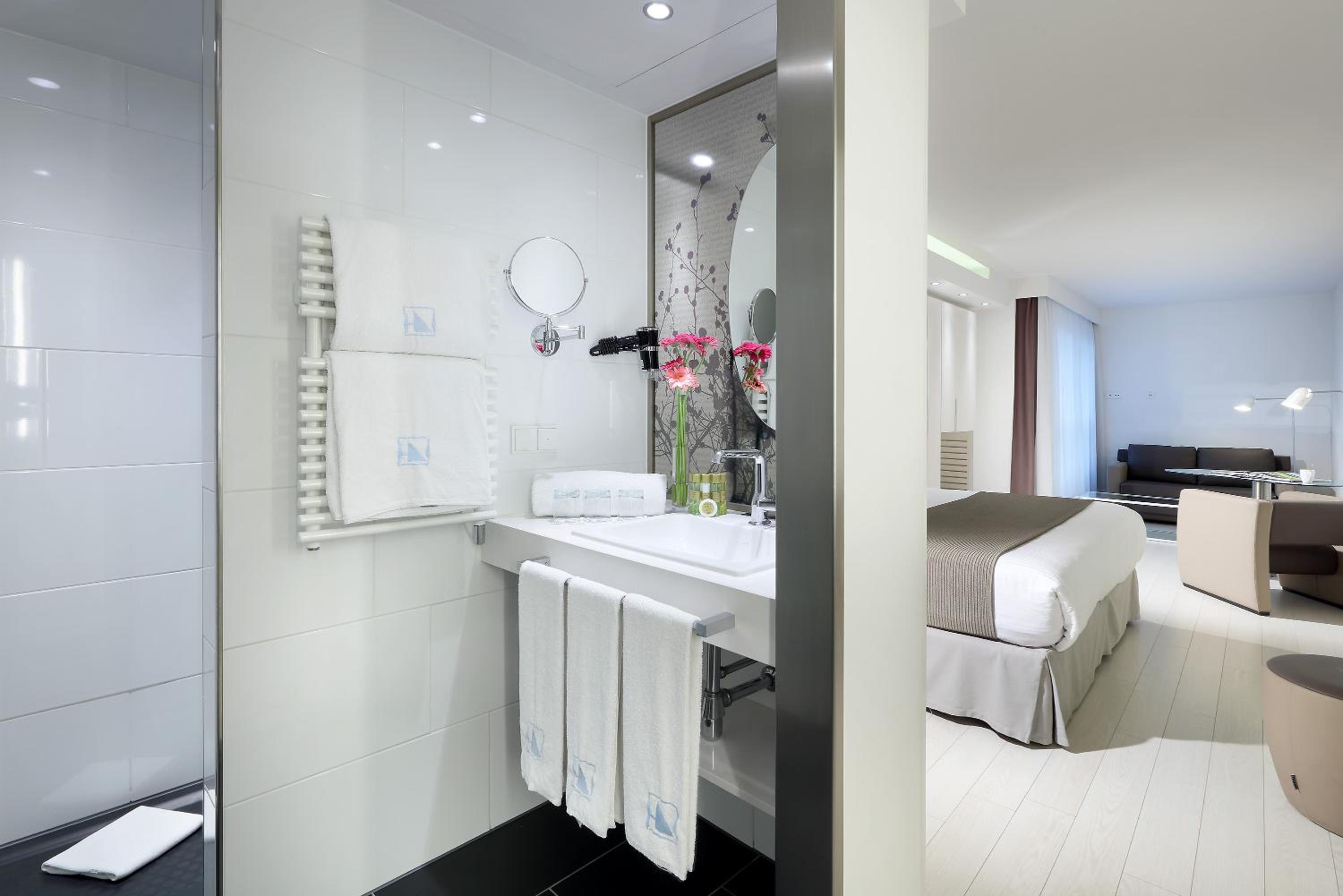 Superior Triple Room photo 3