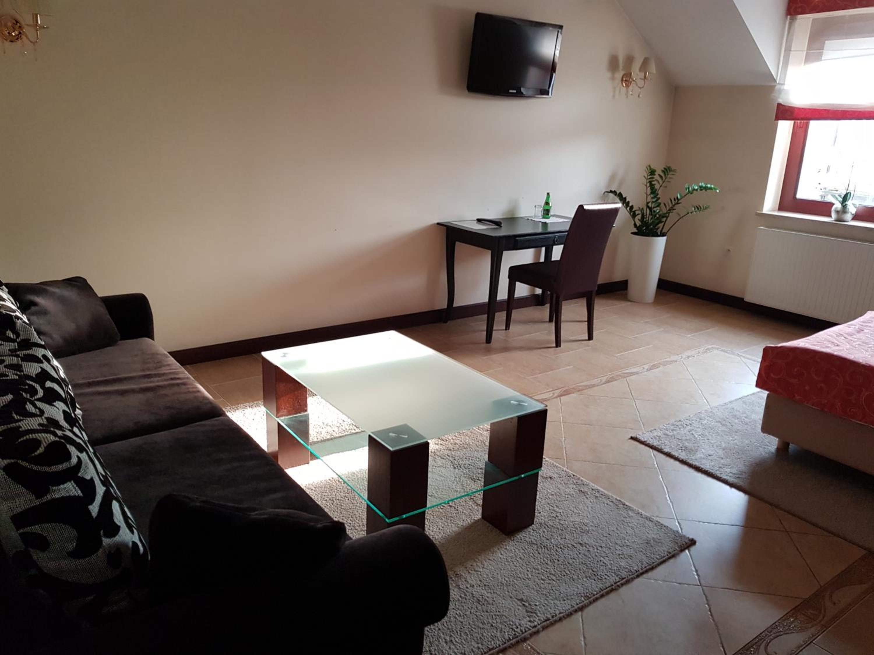 Twin Room - Photo 17