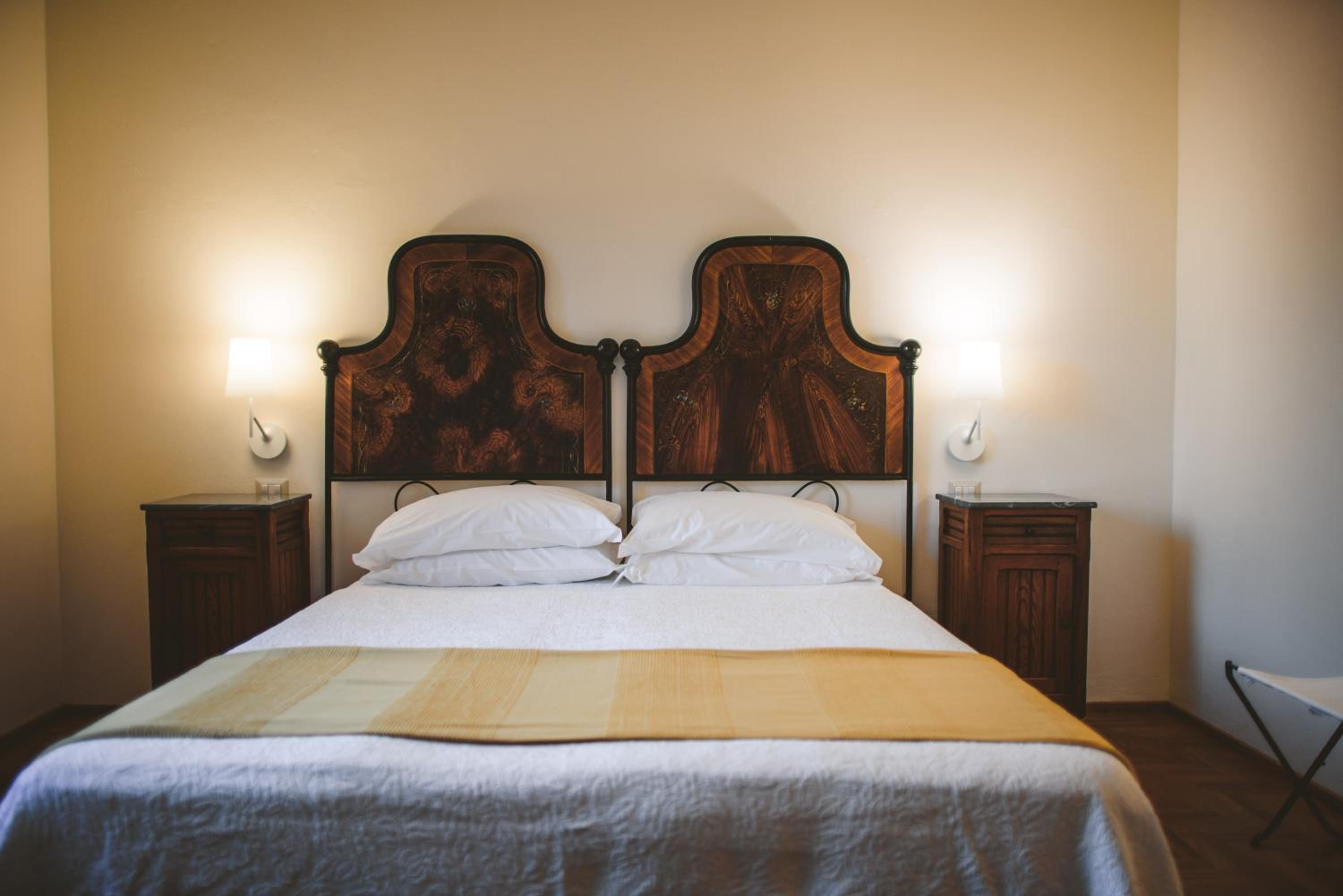 Double Room - Photo 5