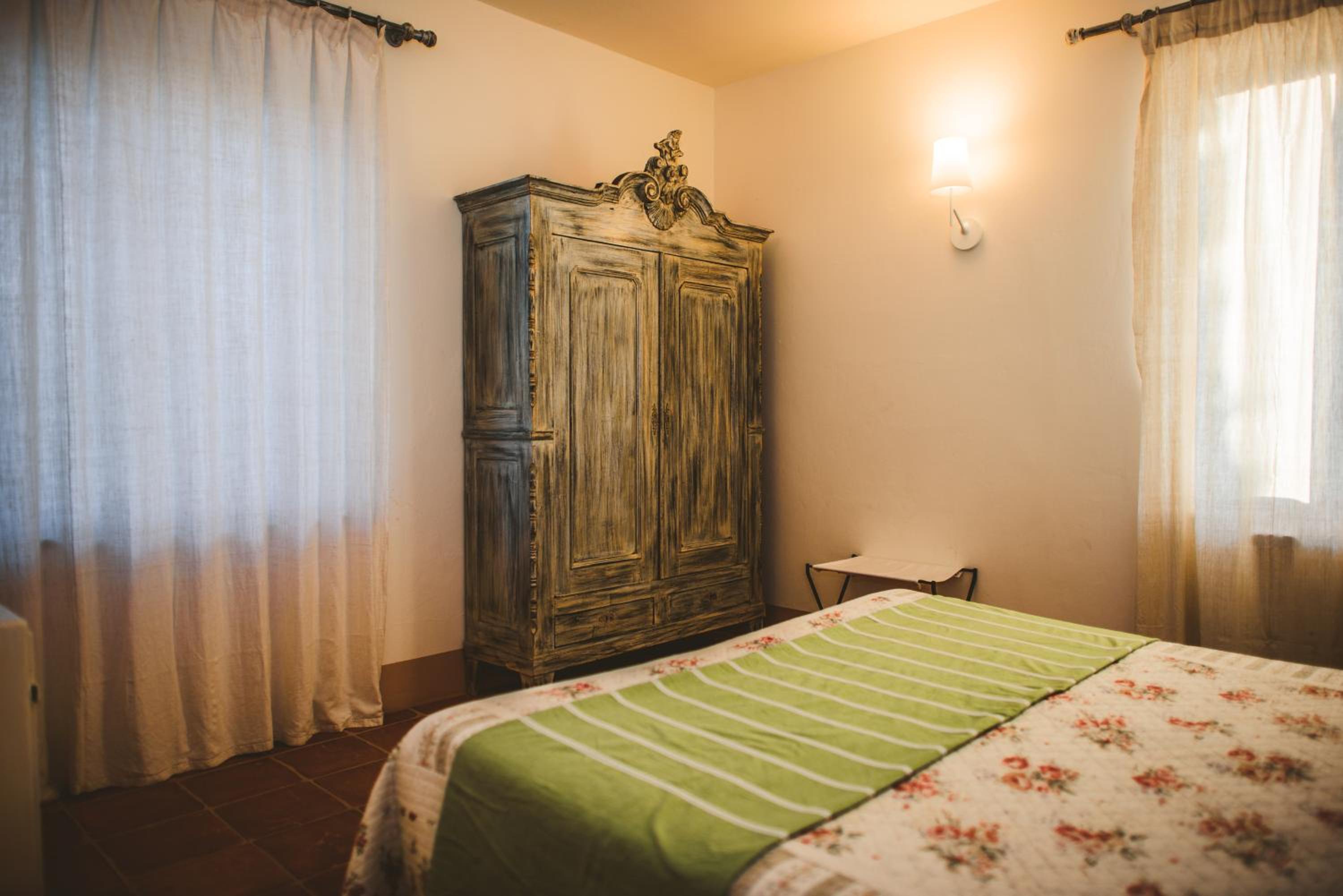 Double Room - Photo 8