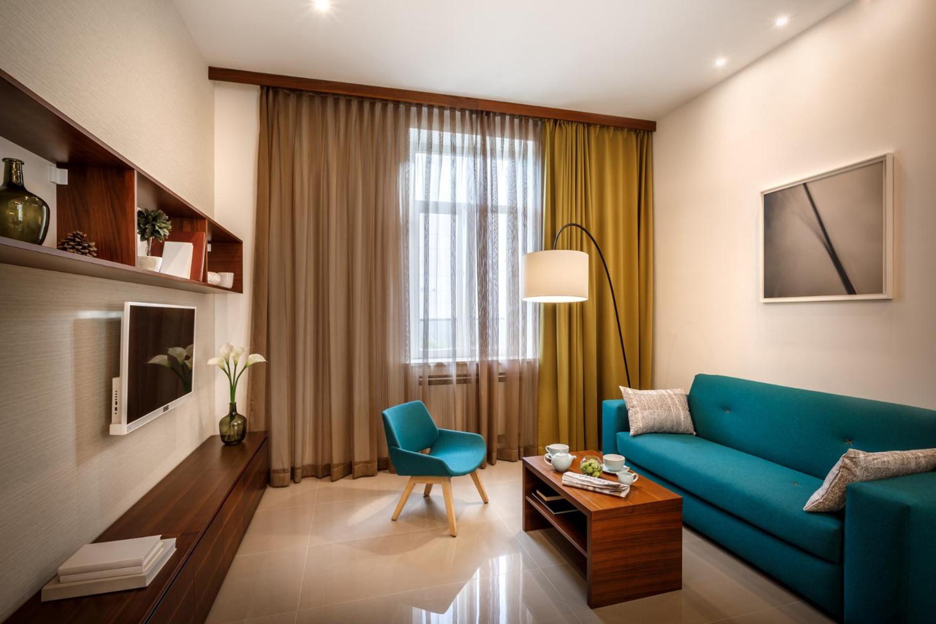 One-Bedroom Apartment - Photo 8