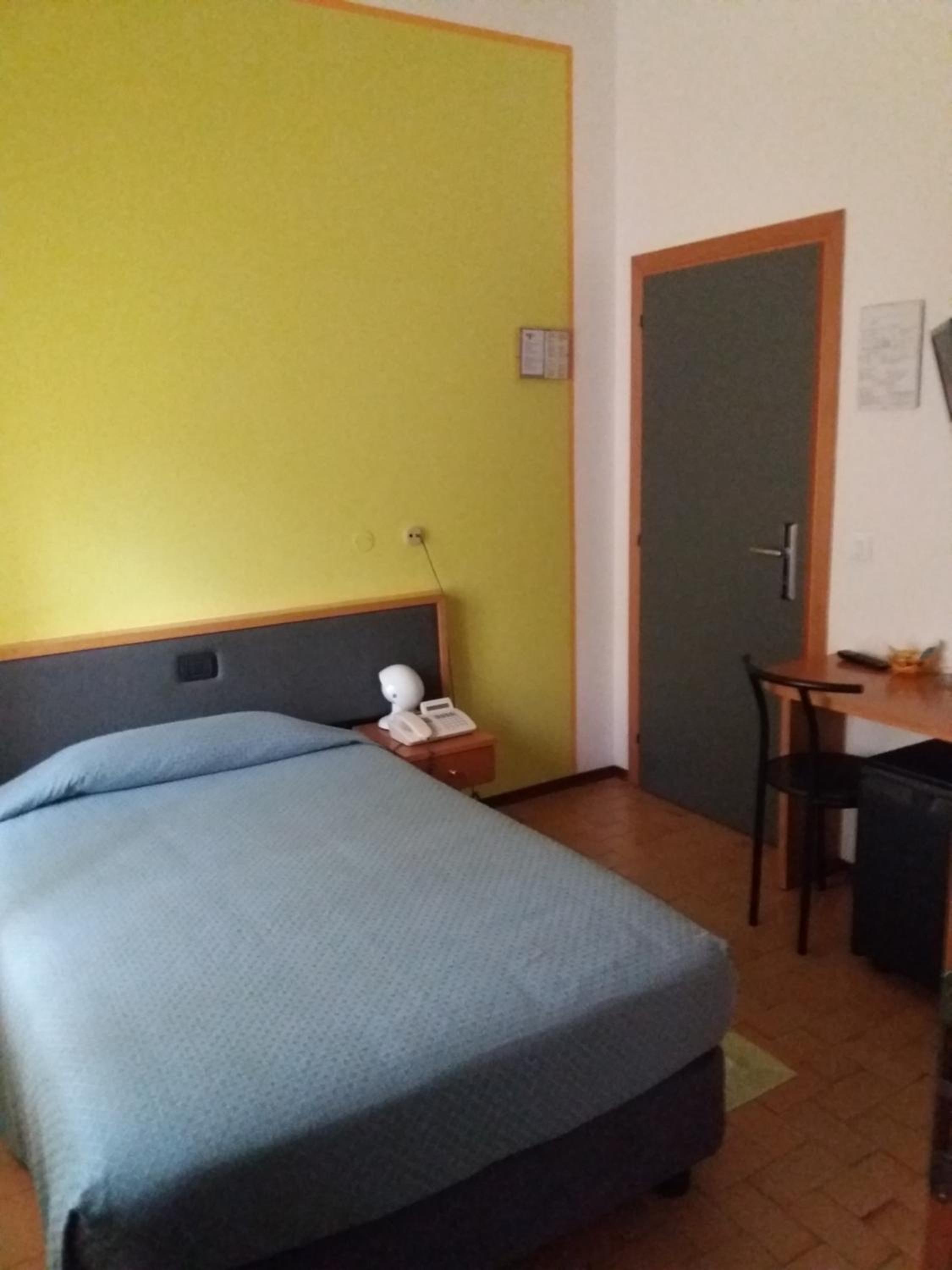Single Room photo 1