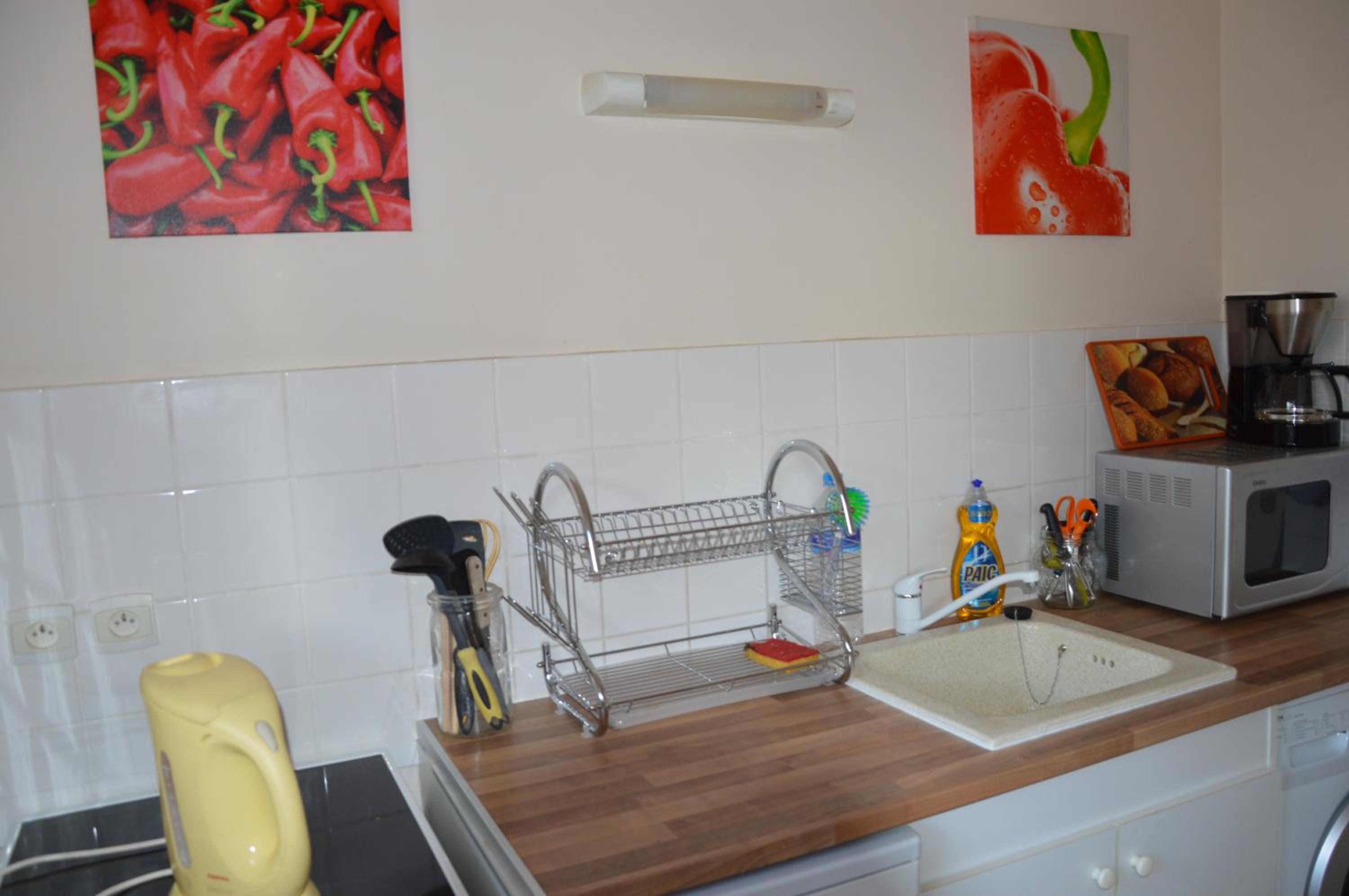 Apartment with Balcony photo 2