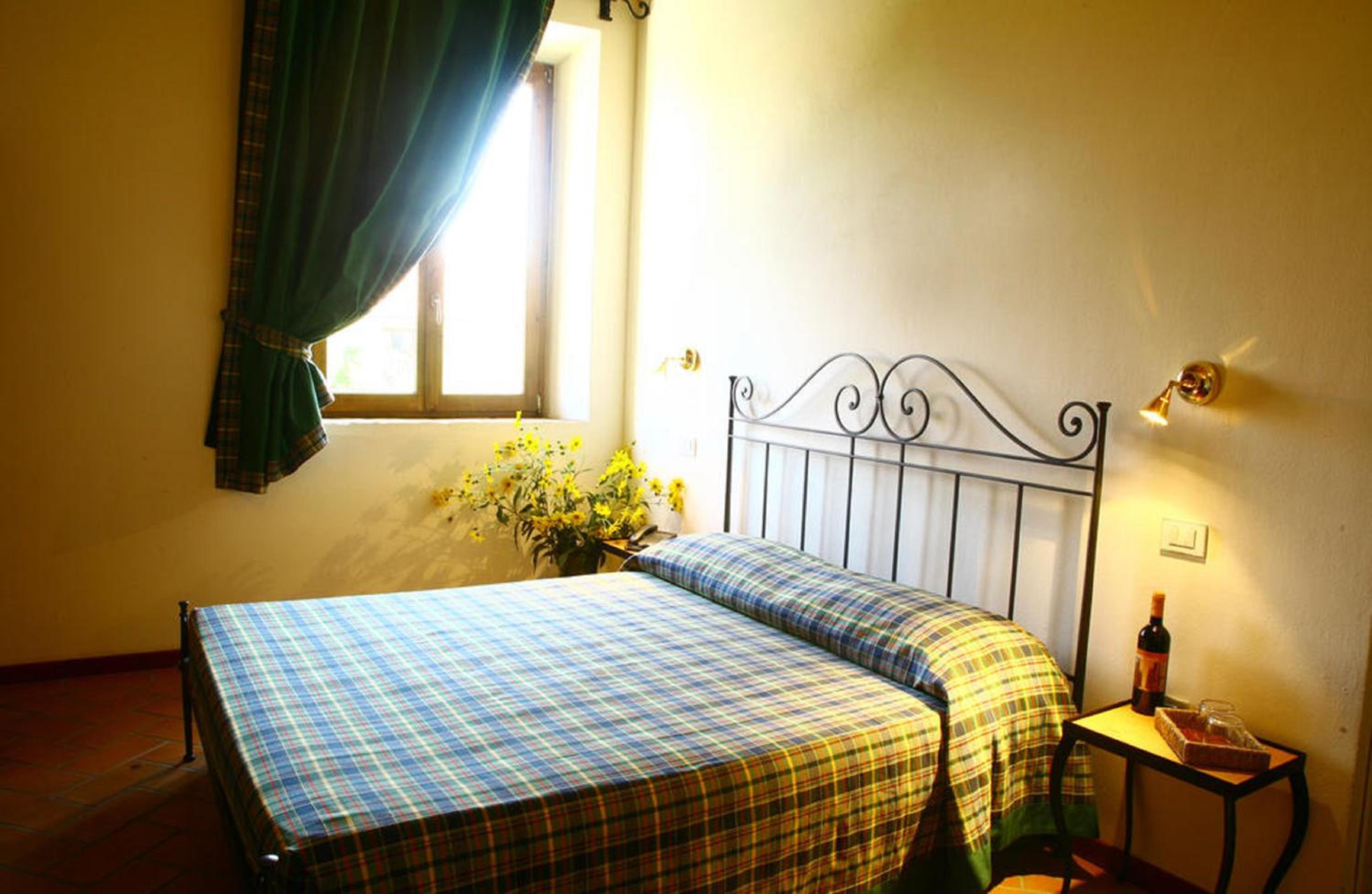 Double or Twin Room - Photo 2